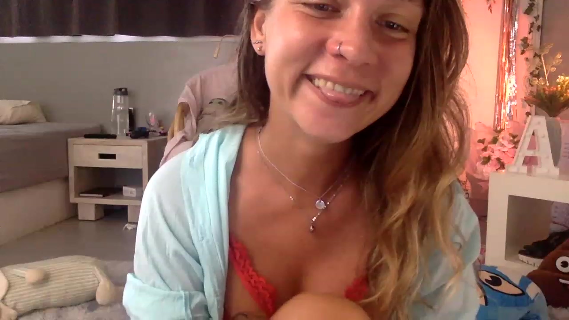 Gallery image thumbnail from Qi_ra's myfreecams stream on, 03/13/2023, 03:32 image 7 of 20