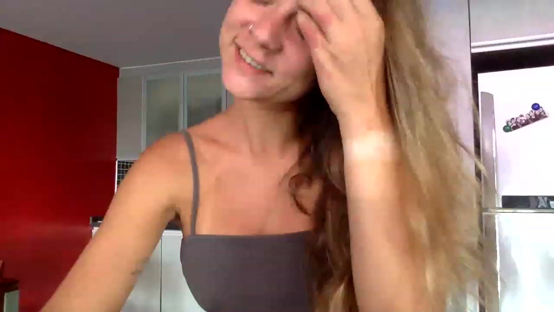 Gallery image thumbnail from Qi_ra's myfreecams stream on, 05/20/2023, 01:53 image 13 of 20