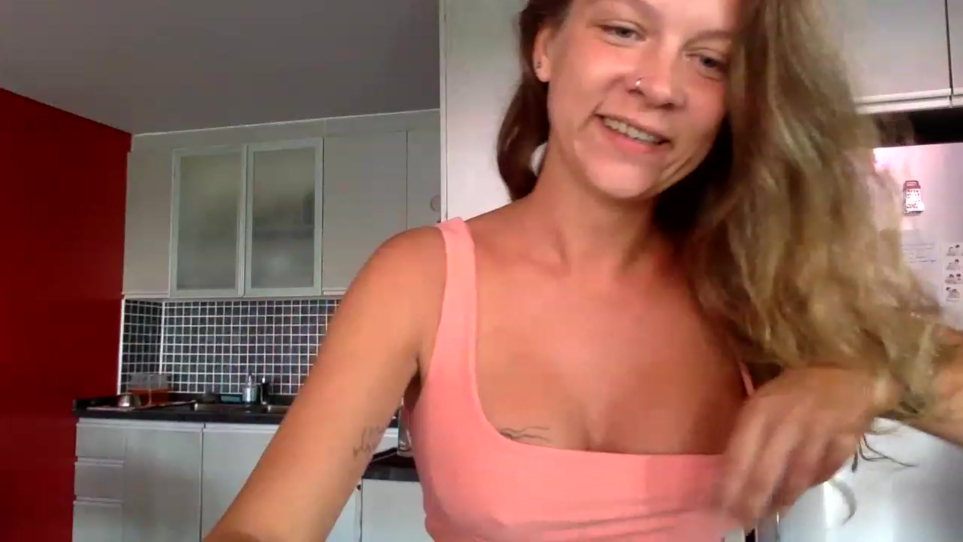 Gallery image thumbnail from Qi_ra's myfreecams stream on, 05/23/2023, 03:55 image 3 of 20