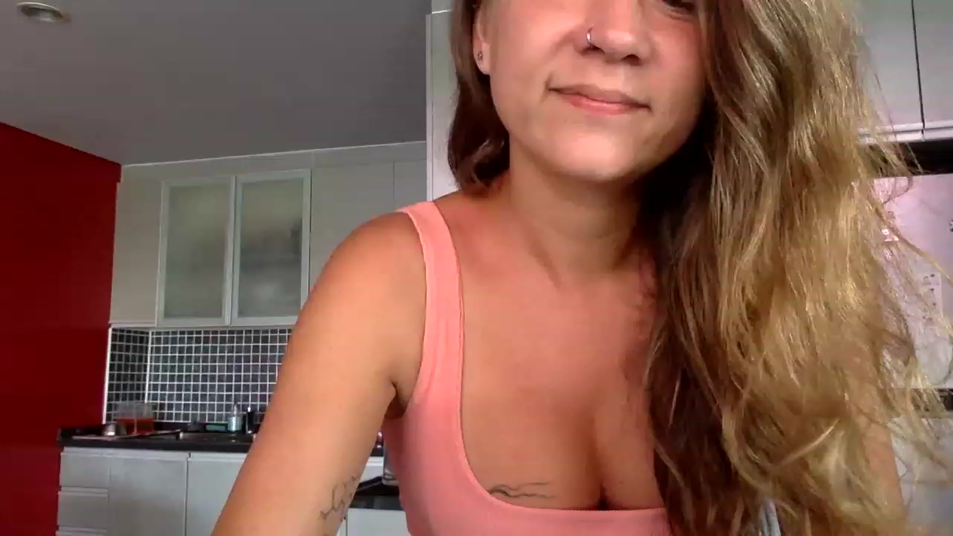 Gallery image thumbnail from Qi_ra's myfreecams stream on, 05/23/2023, 03:55 image 6 of 20