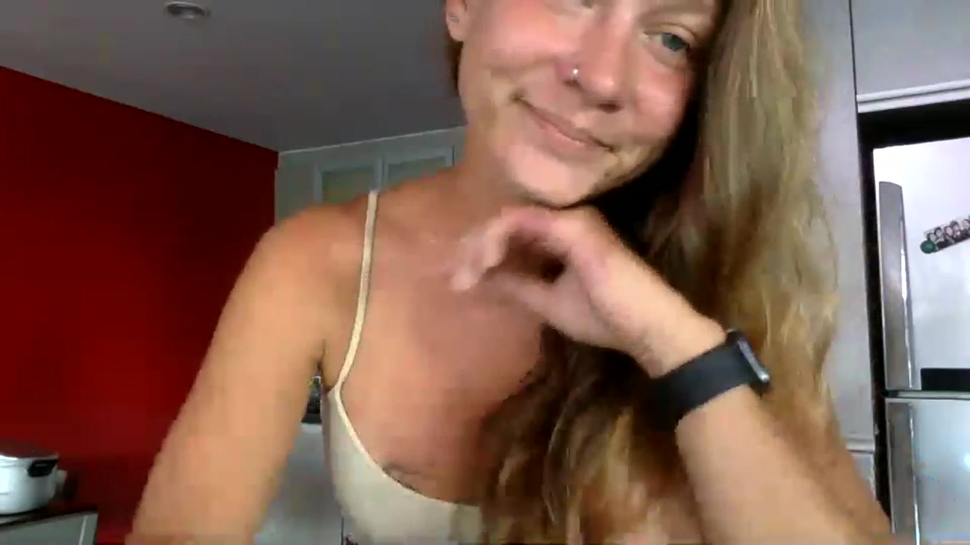 Gallery image thumbnail from Qi_ra's myfreecams stream on, 06/08/2023, 03:58 image 14 of 20