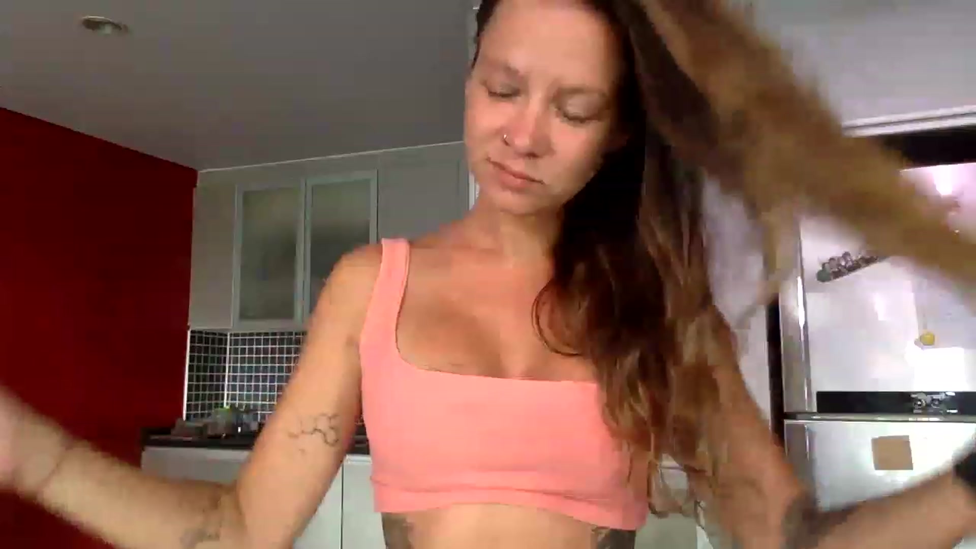 Gallery image thumbnail from Qi_ra's myfreecams stream on, 06/09/2023, 01:17 image 3 of 20
