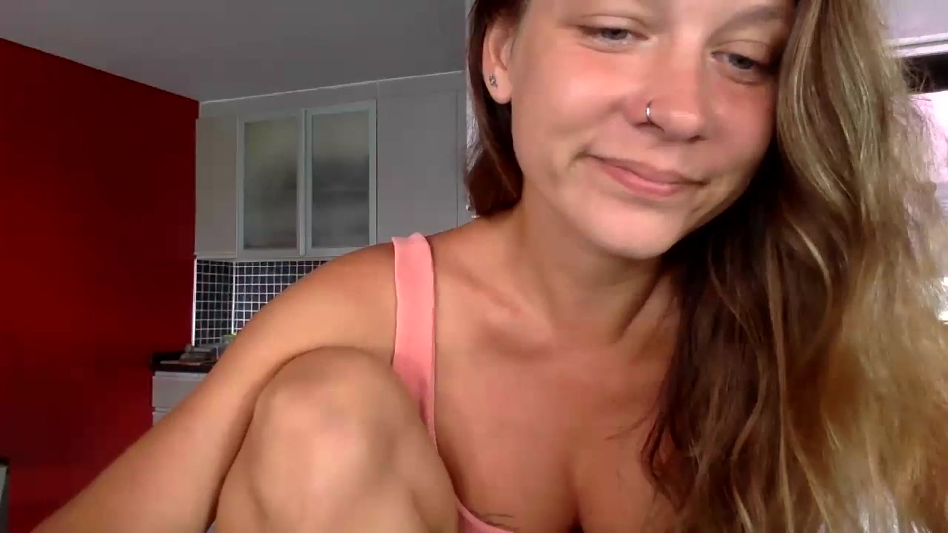 Gallery image thumbnail from Qi_ra's myfreecams stream on, 06/09/2023, 02:27 image 11 of 20