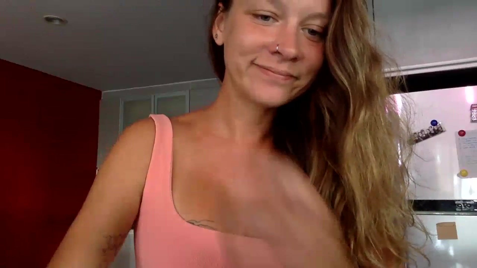 Gallery image thumbnail from Qi_ra's myfreecams stream on, 06/09/2023, 02:27 image 19 of 20