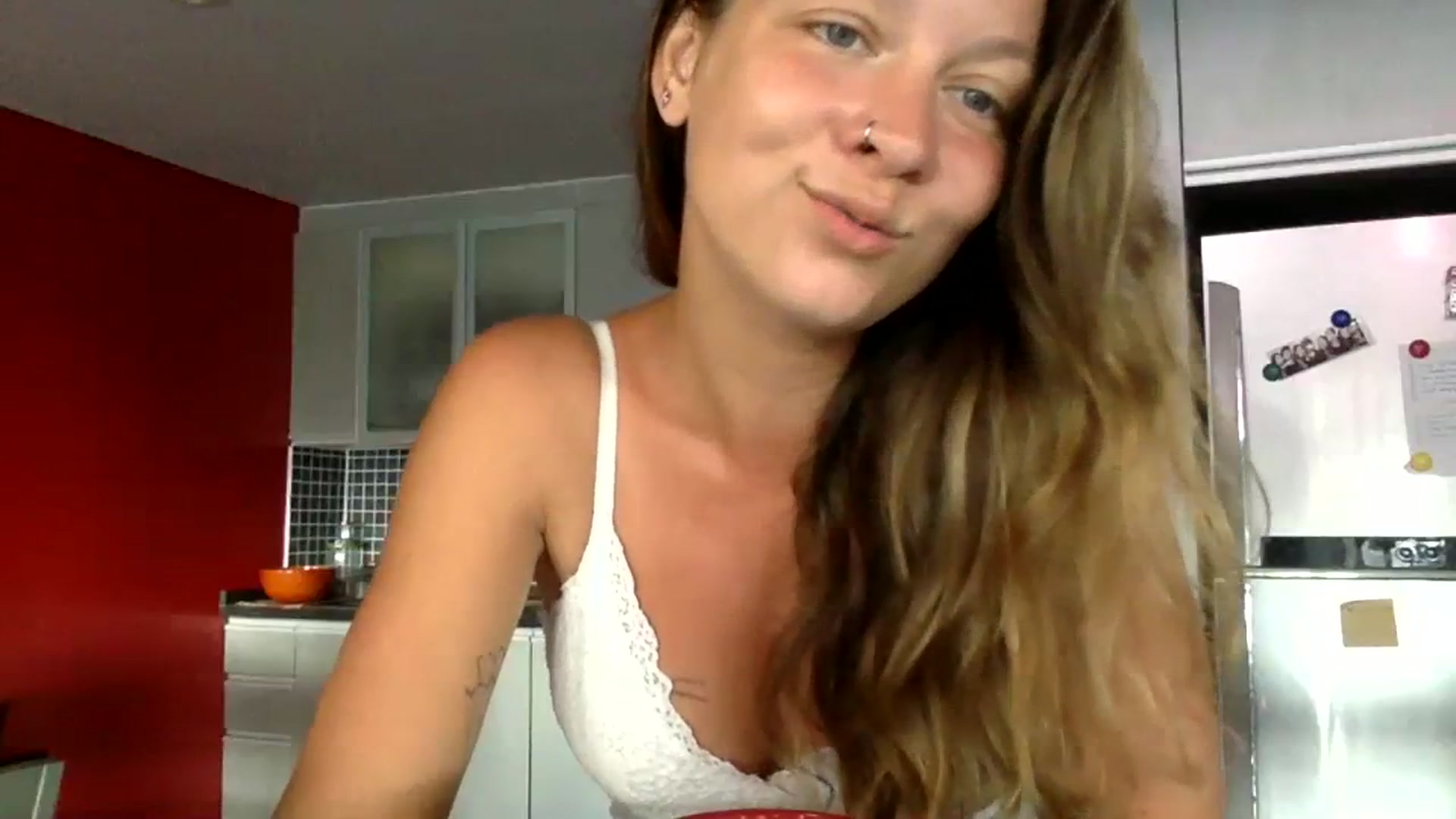 Gallery image thumbnail from Qi_ra's myfreecams stream on, 06/10/2023, 01:13 image 5 of 20