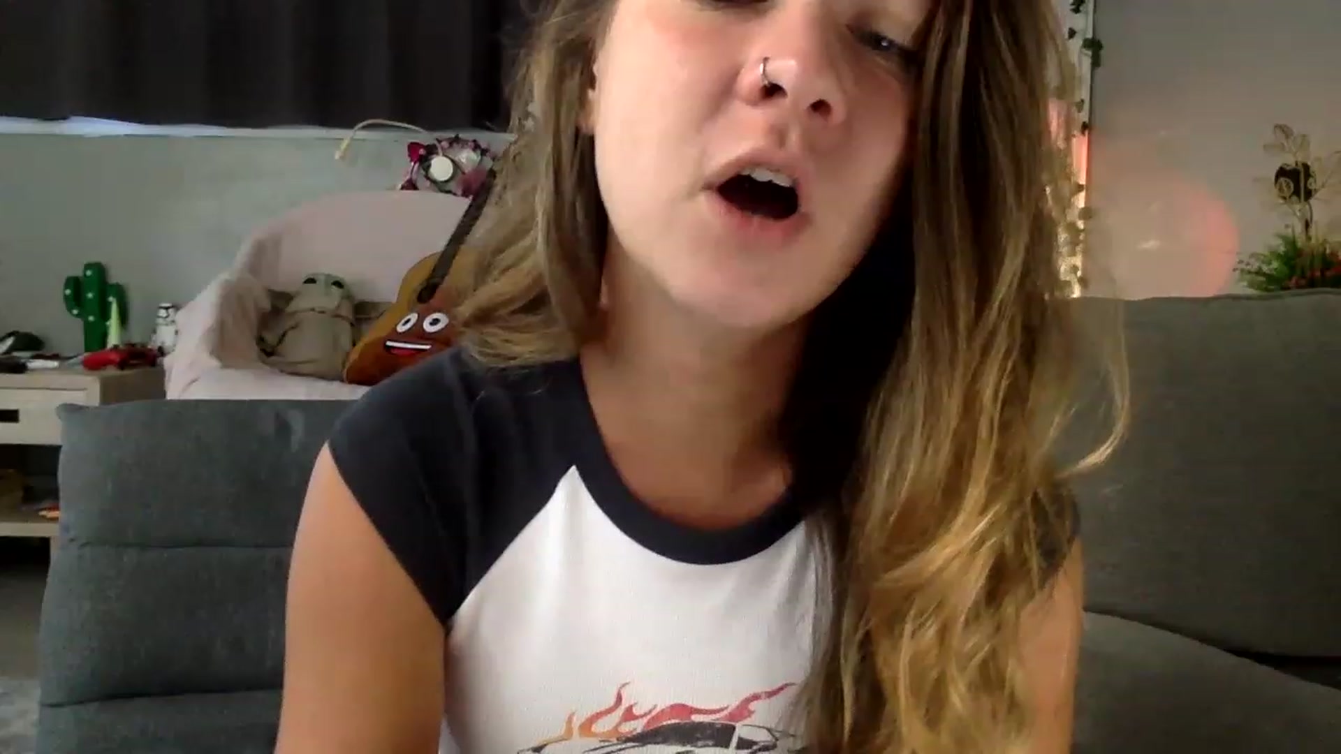Gallery image thumbnail from Qi_ra's myfreecams stream on, 06/26/2023, 01:07 image 5 of 20