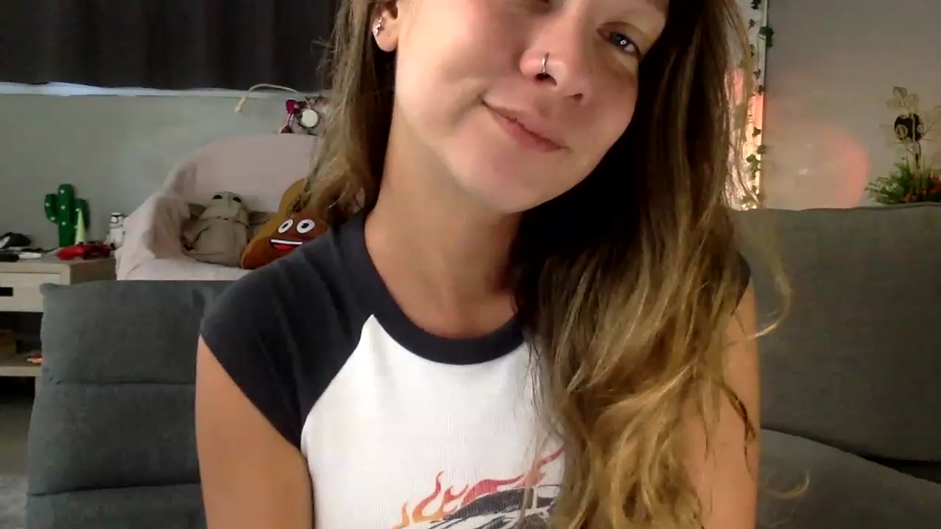 Gallery image thumbnail from Qi_ra's myfreecams stream on, 06/26/2023, 01:07 image 8 of 20