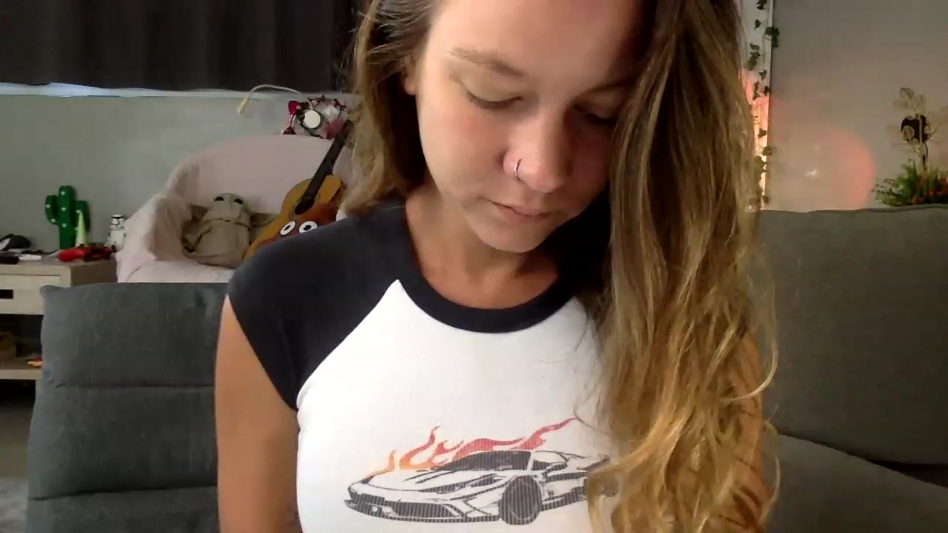 Gallery image thumbnail from Qi_ra's myfreecams stream on, 06/26/2023, 01:07 image 13 of 20