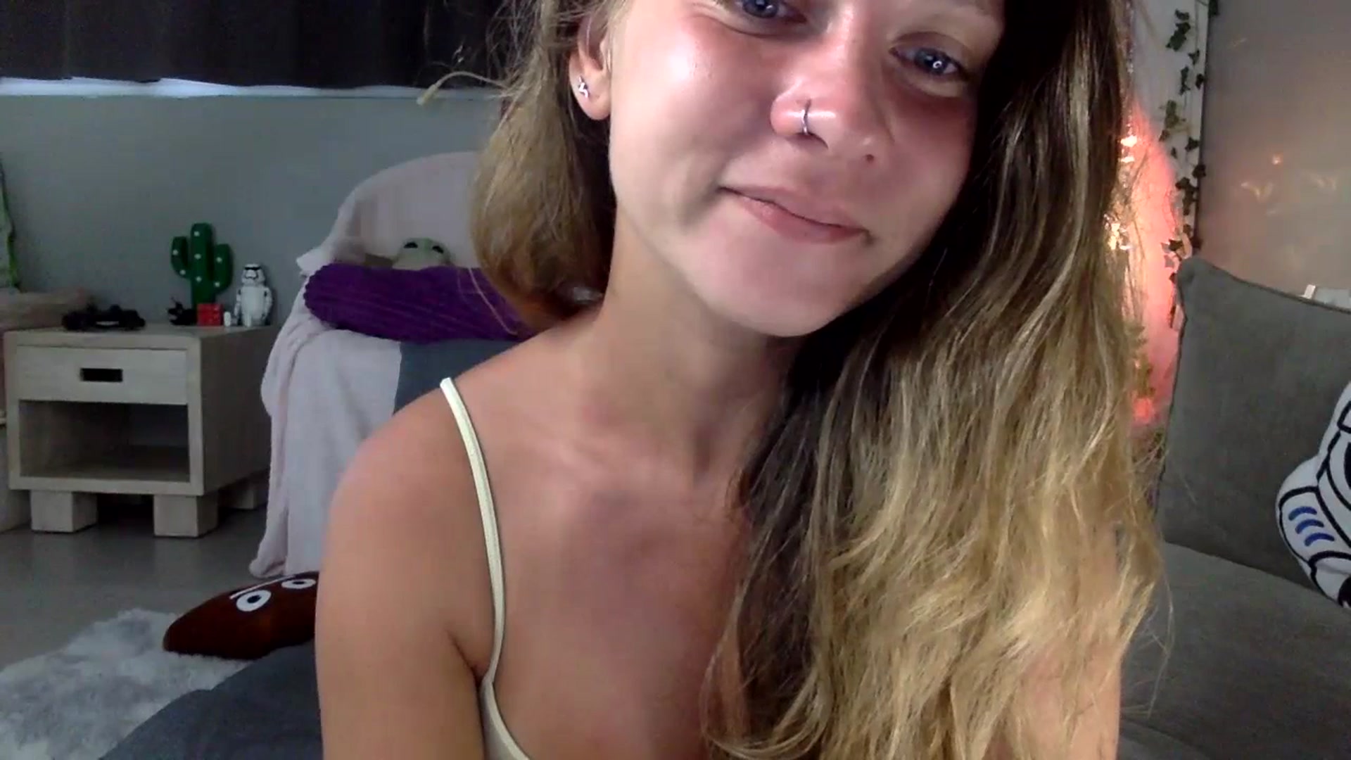 Gallery image thumbnail from Qi_ra's myfreecams stream on, 06/30/2023, 23:49 image 13 of 20