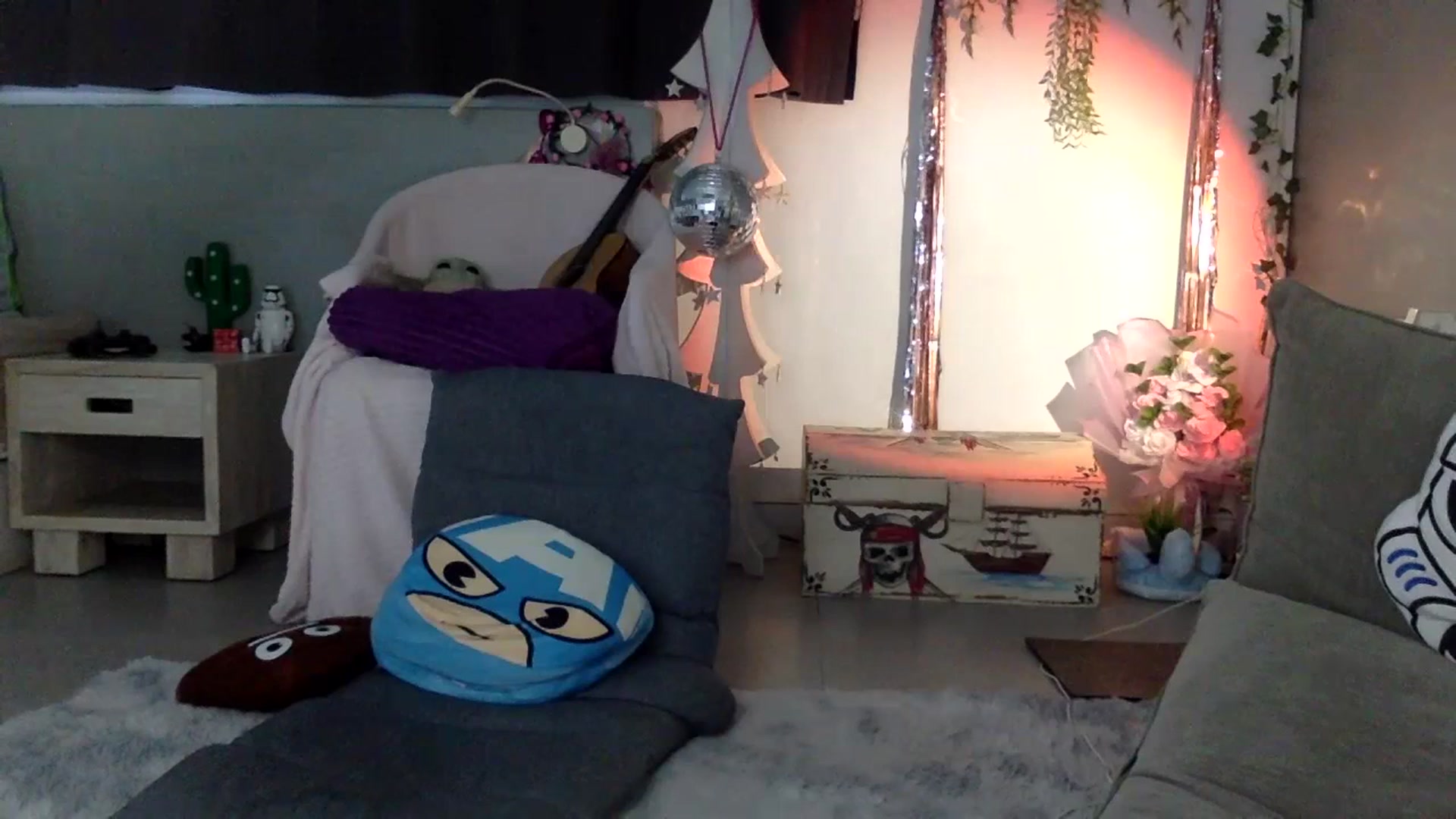 Gallery image thumbnail from Qi_ra's myfreecams stream on, 06/30/2023, 23:49 image 2 of 20