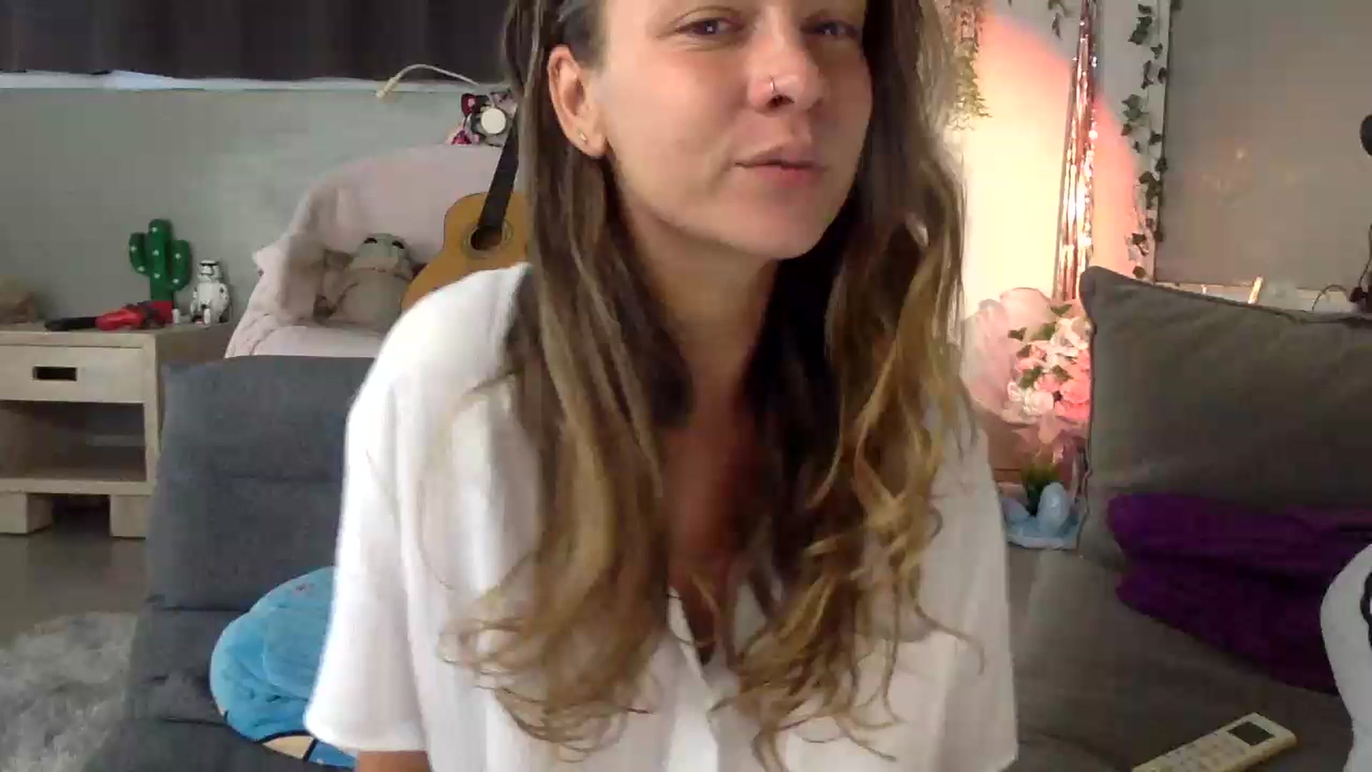 Gallery image thumbnail from Qi_ra's myfreecams stream on, 07/04/2023, 02:19 image 2 of 20