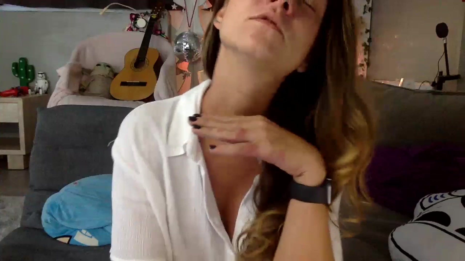 Gallery image thumbnail from Qi_ra's myfreecams stream on, 07/04/2023, 03:20 image 17 of 20