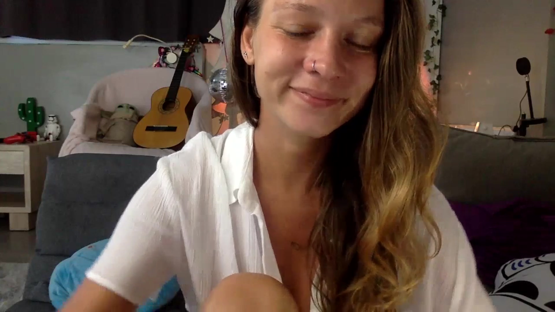Gallery image thumbnail from Qi_ra's myfreecams stream on, 07/04/2023, 03:20 image 10 of 20