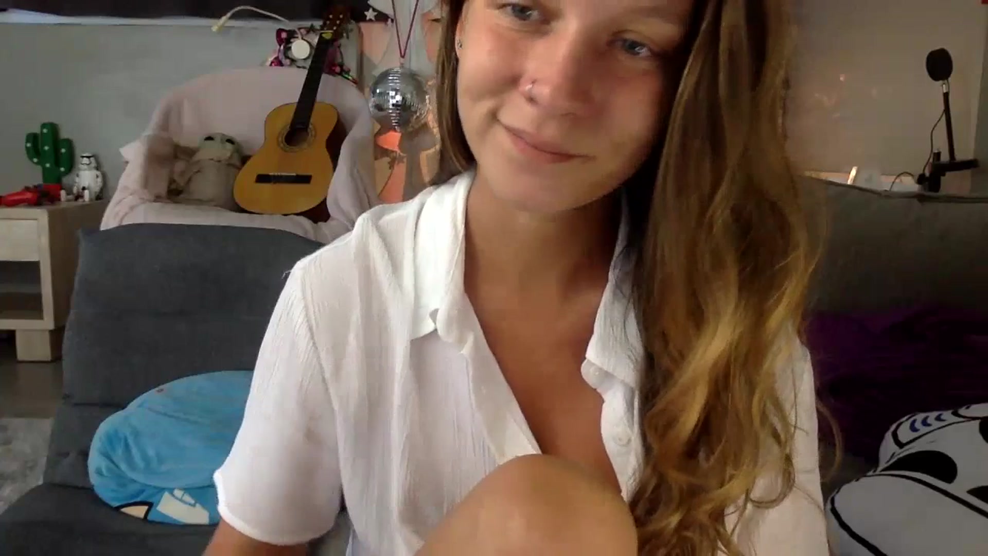 Gallery image thumbnail from Qi_ra's myfreecams stream on, 07/04/2023, 03:20 image 14 of 20