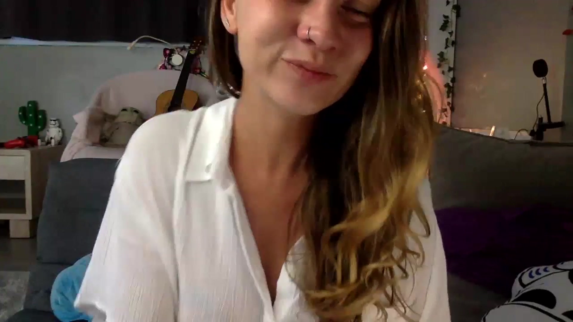 Gallery image thumbnail from Qi_ra's myfreecams stream on, 07/04/2023, 03:20 image 6 of 20
