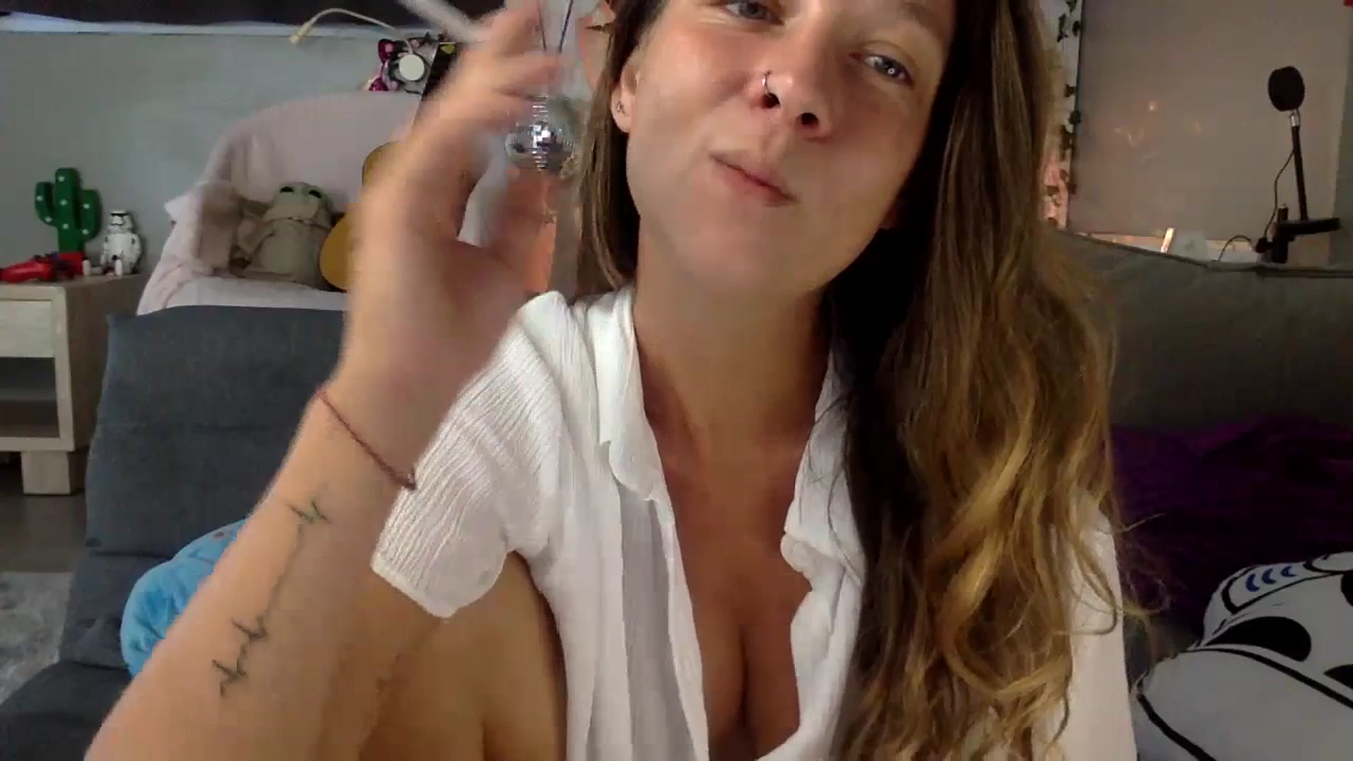 Gallery image thumbnail from Qi_ra's myfreecams stream on, 07/04/2023, 03:20 image 15 of 20
