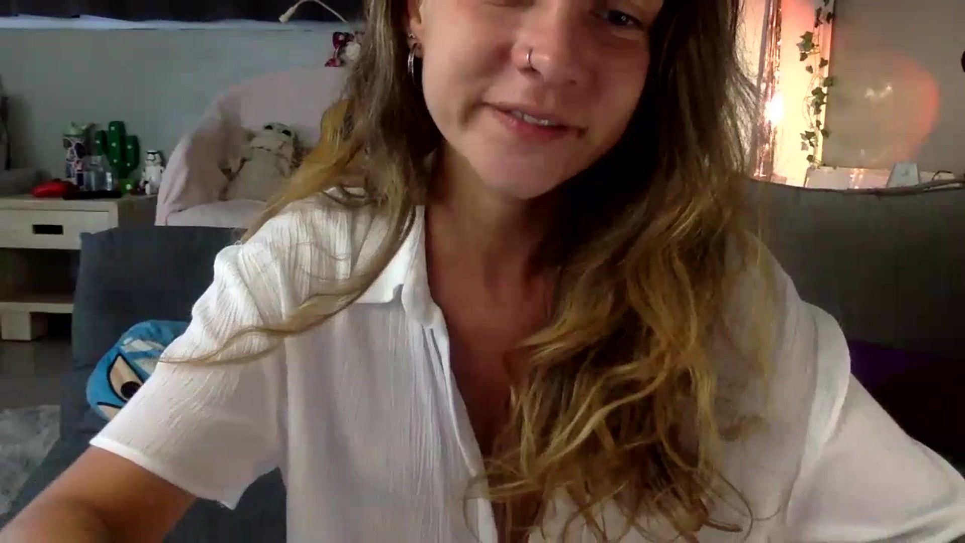 Gallery image thumbnail from Qi_ra's myfreecams stream on, 07/10/2023, 03:24 image 11 of 20