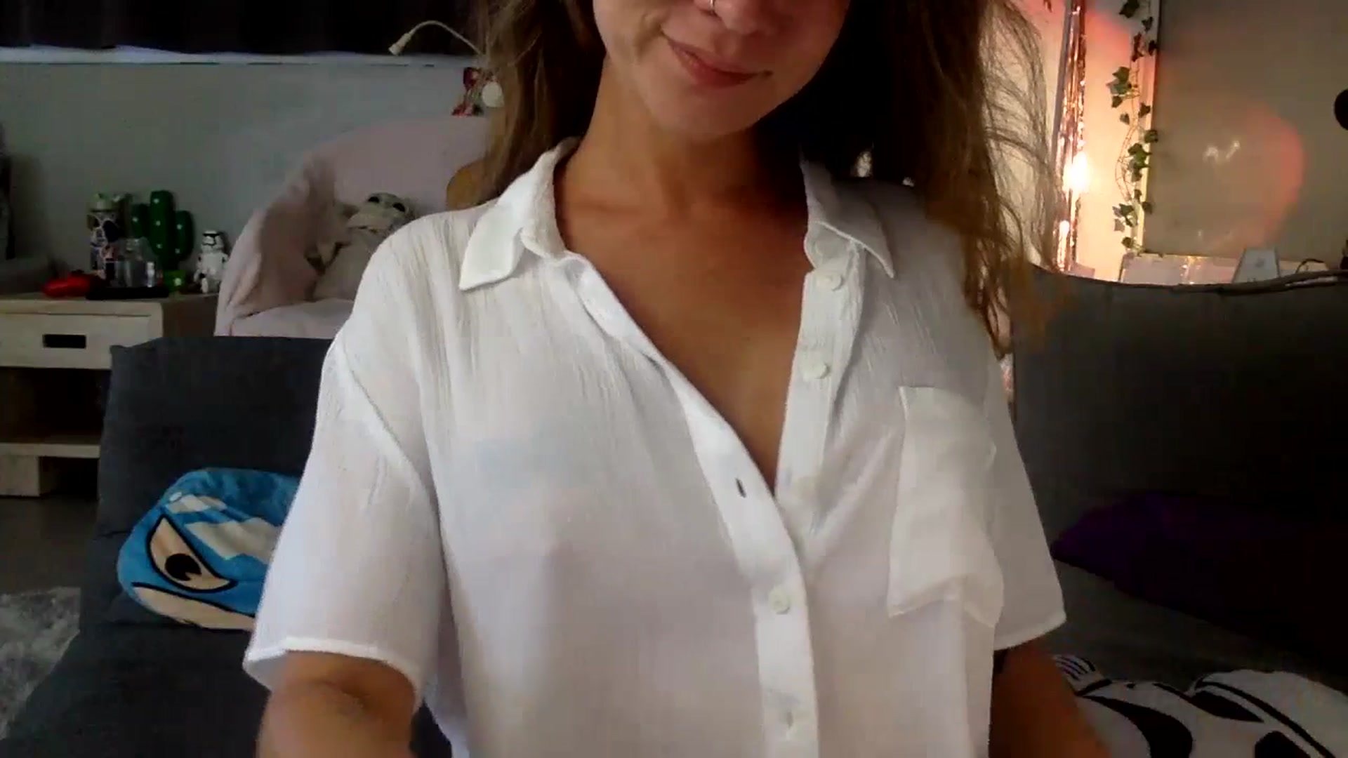 Gallery image thumbnail from Qi_ra's myfreecams stream on, 07/10/2023, 03:24 image 4 of 20