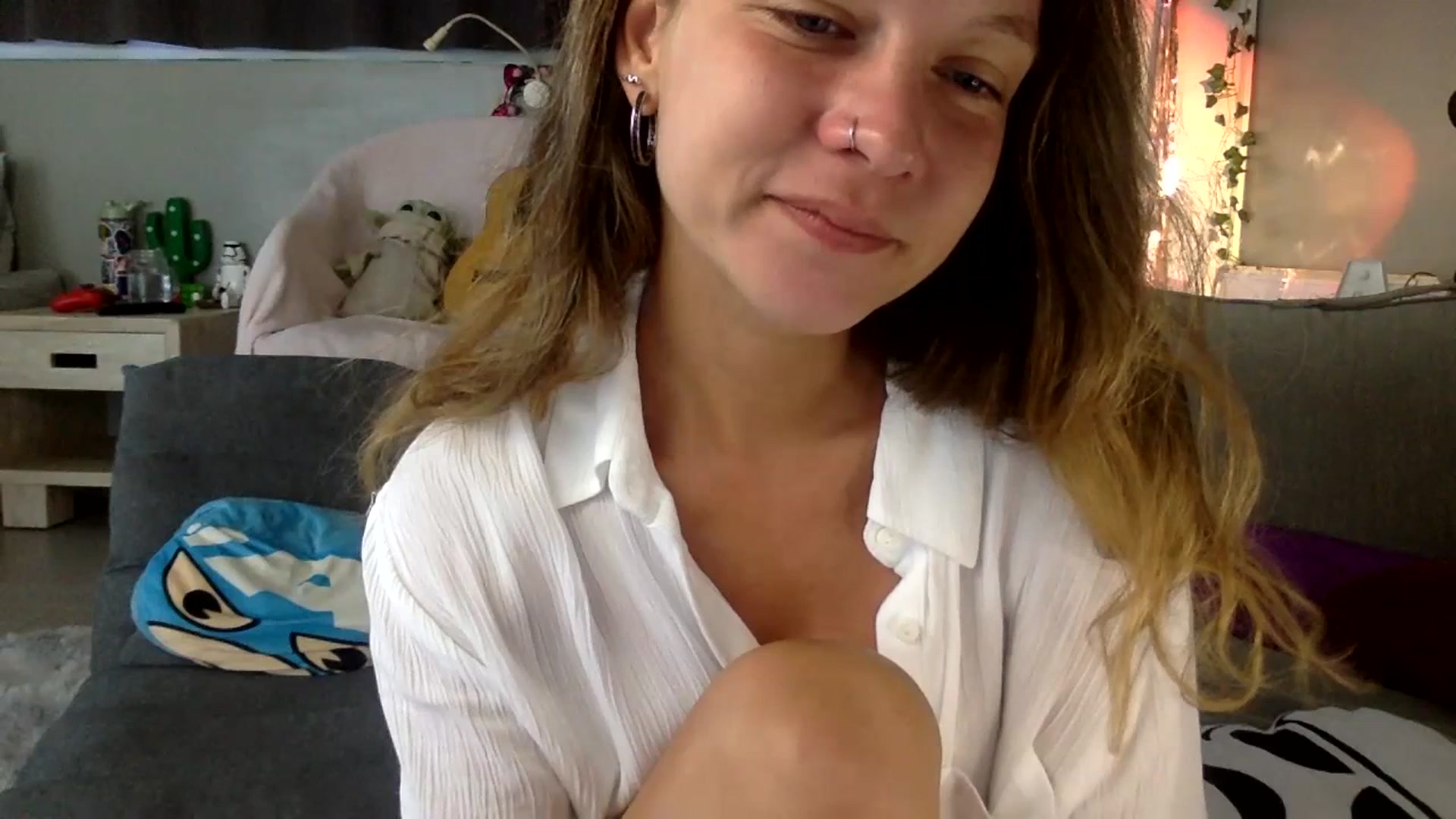 Gallery image thumbnail from Qi_ra's myfreecams stream on, 07/10/2023, 03:24 image 16 of 20