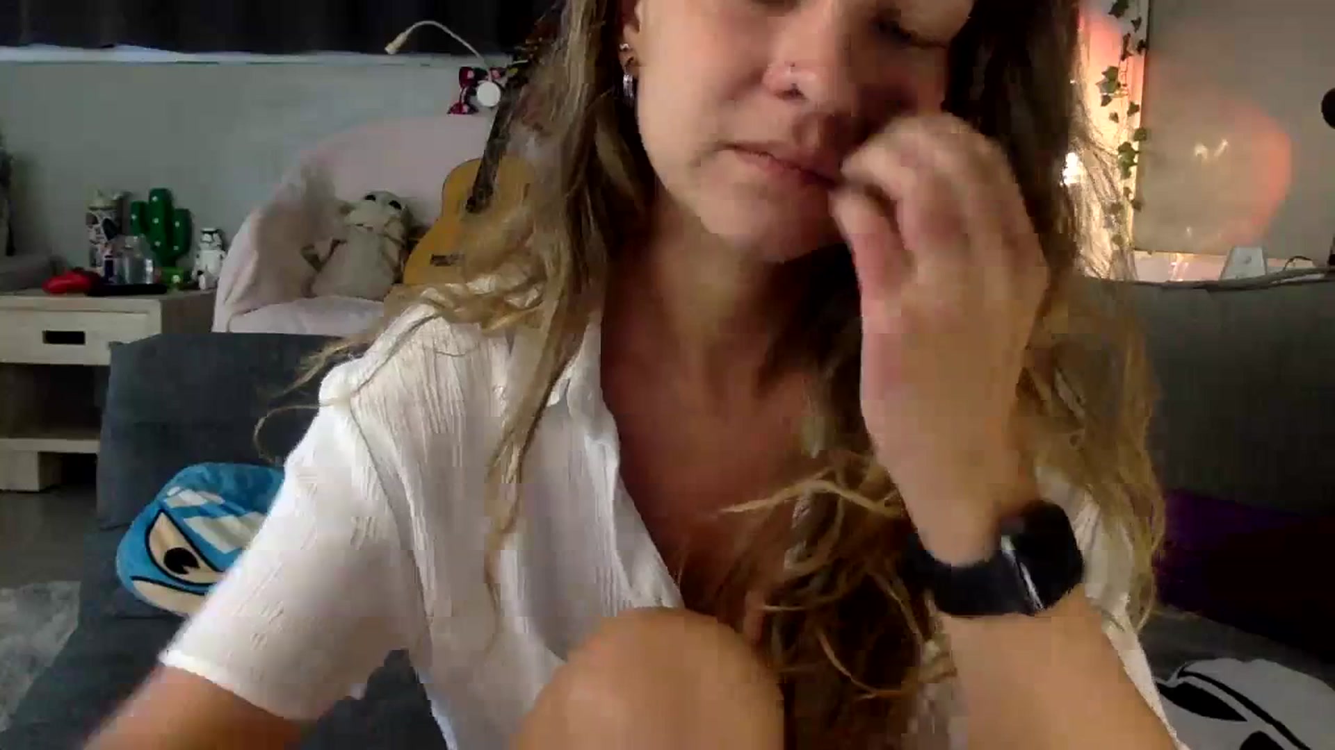 Gallery image thumbnail from Qi_ra's myfreecams stream on, 07/10/2023, 03:24 image 6 of 20