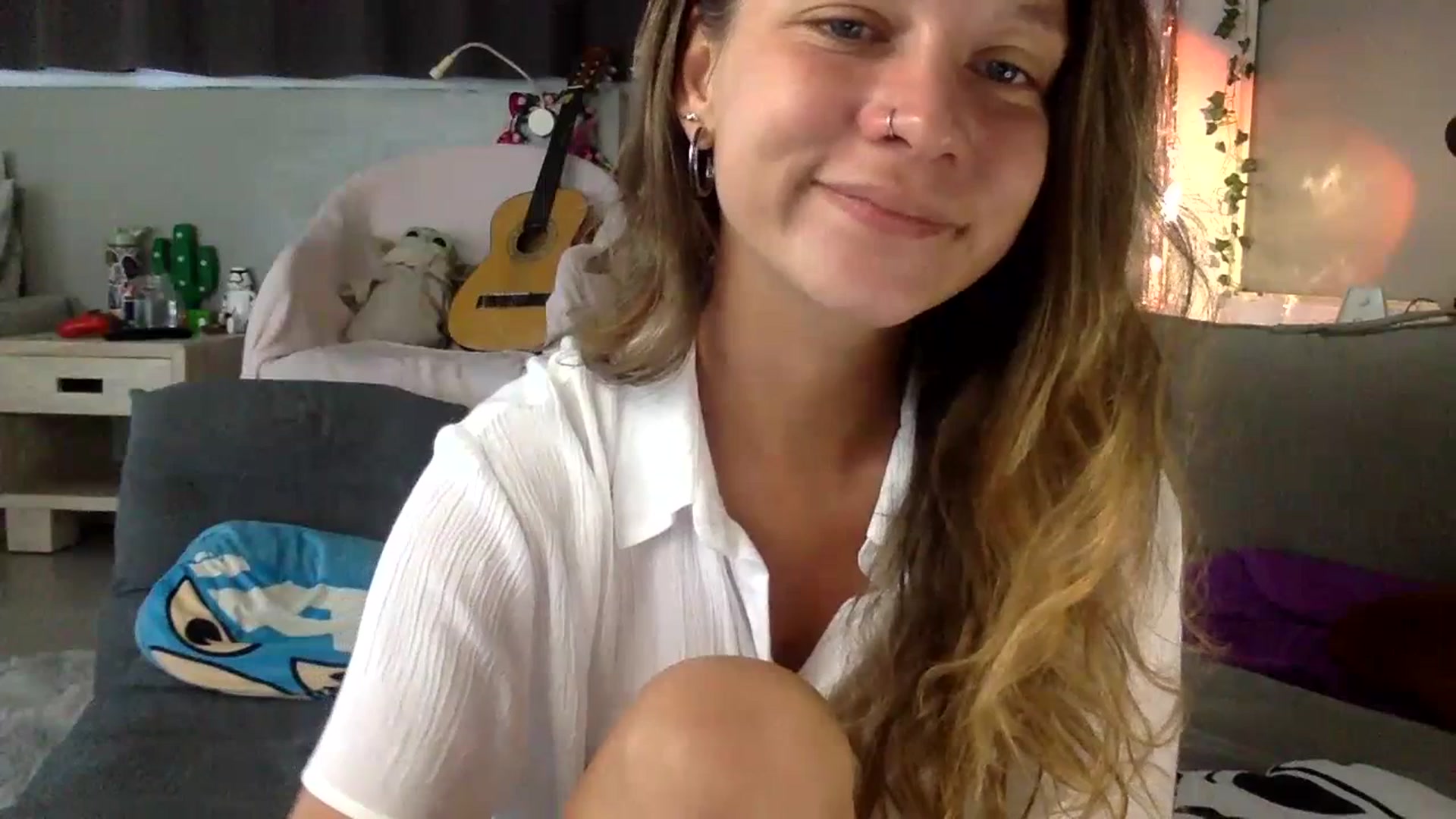 Gallery image thumbnail from Qi_ra's myfreecams stream on, 07/10/2023, 04:40 image 9 of 20