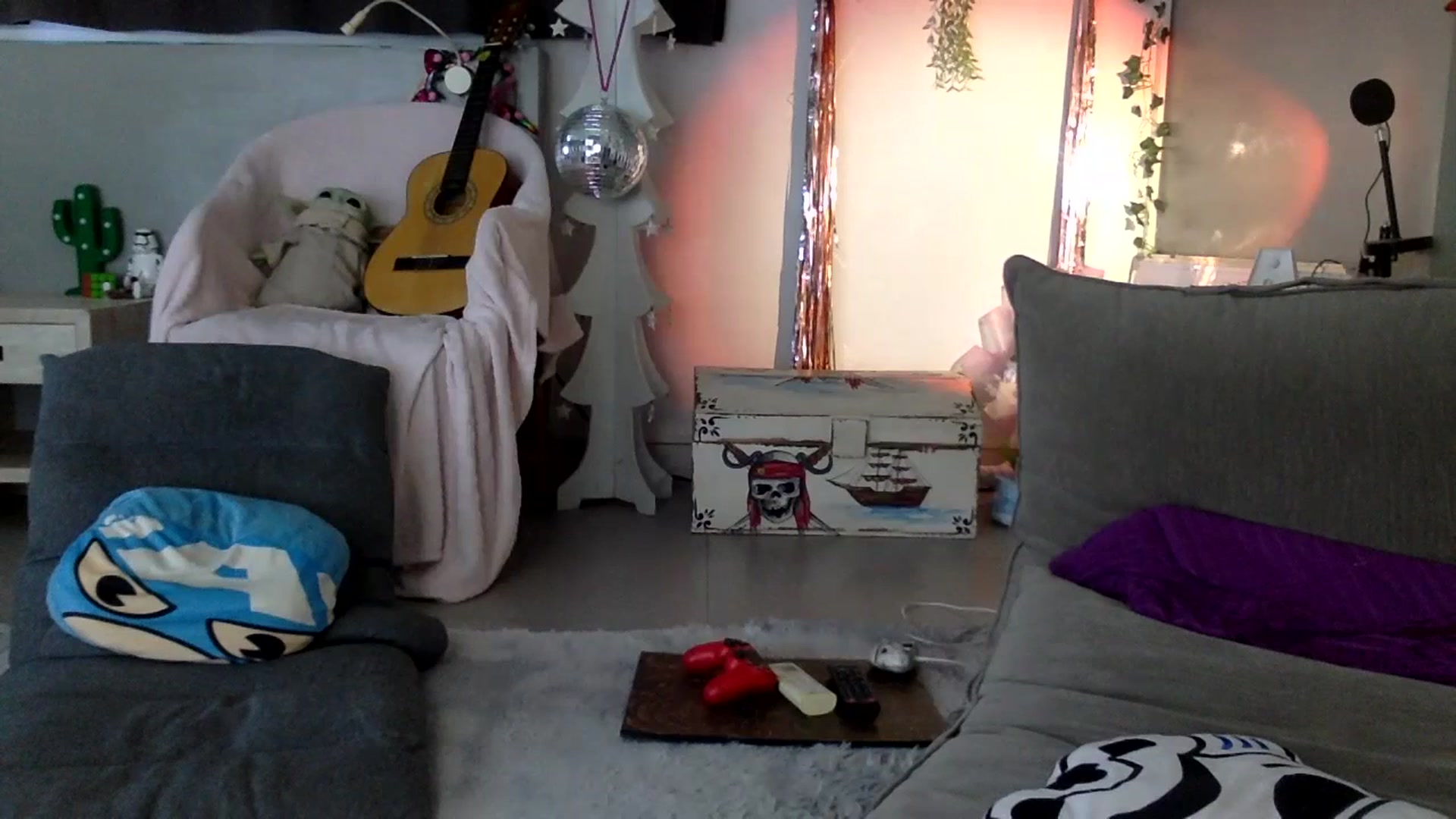 Gallery image thumbnail from Qi_ra's myfreecams stream on, 07/11/2023, 03:34 image 9 of 20