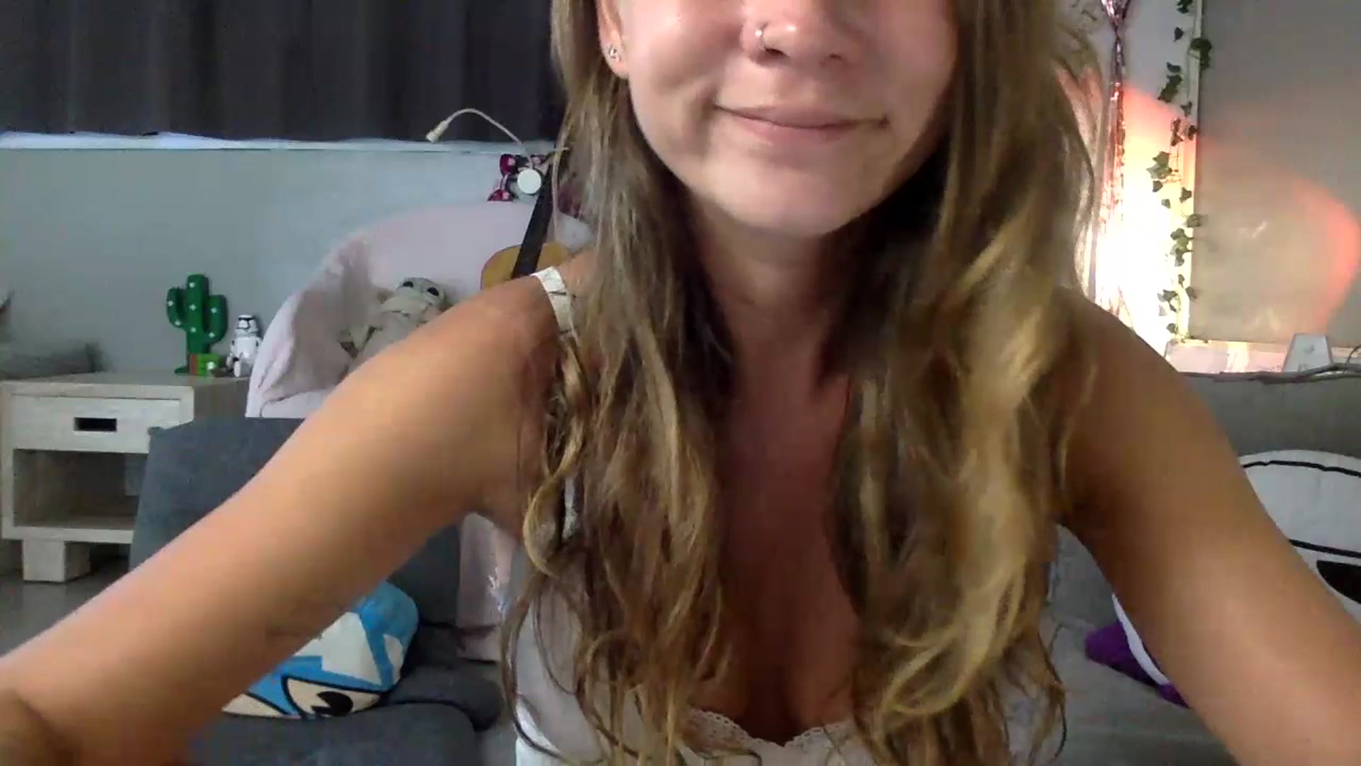 Gallery image thumbnail from Qi_ra's myfreecams stream on, 07/11/2023, 05:54 image 2 of 20