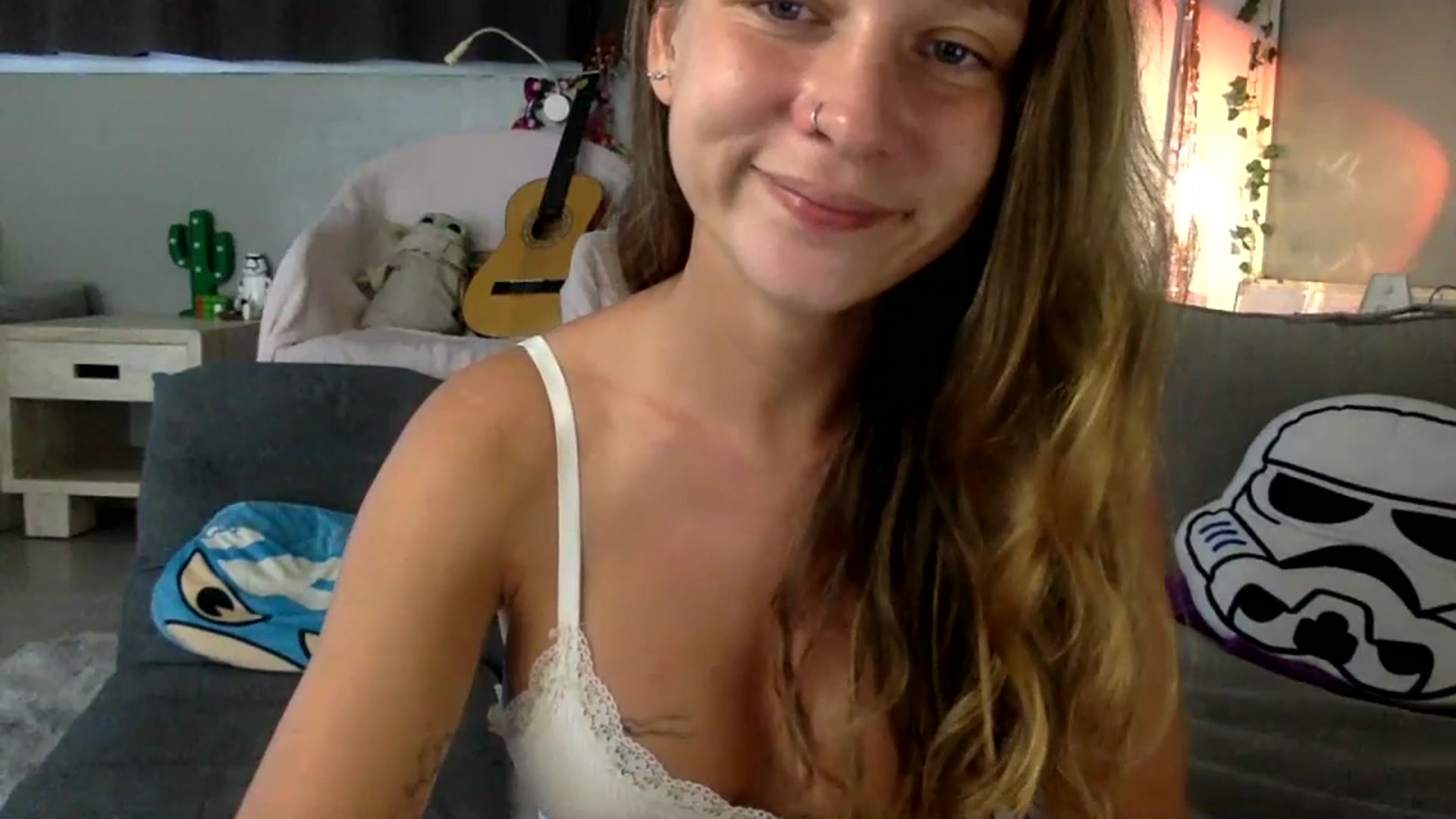 Gallery image thumbnail from Qi_ra's myfreecams stream on, 07/11/2023, 06:10 image 13 of 20