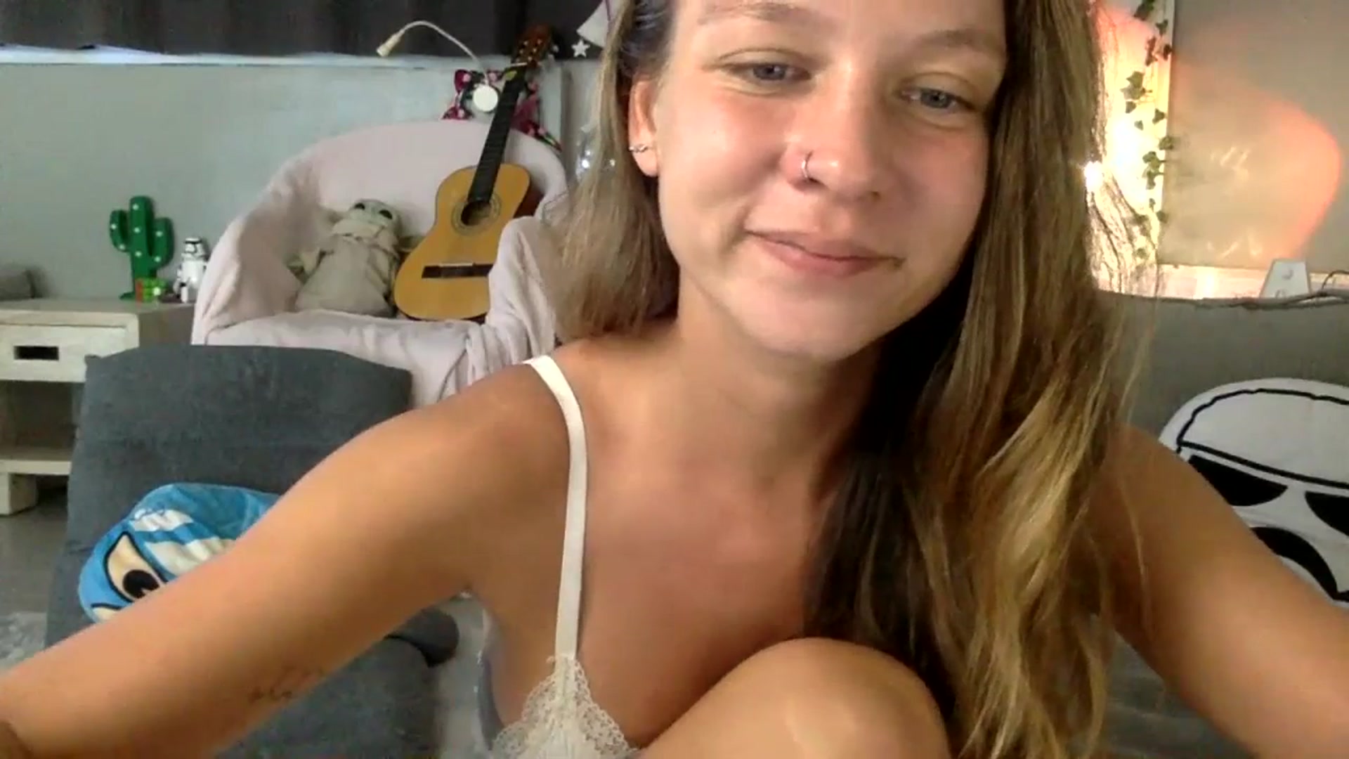 Gallery image thumbnail from Qi_ra's myfreecams stream on, 07/11/2023, 06:10 image 11 of 20