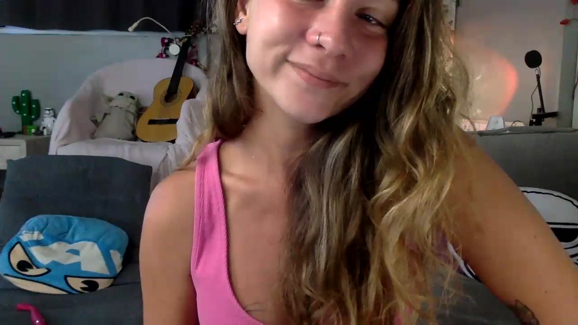 Gallery image thumbnail from Qi_ra's myfreecams stream on, 07/12/2023, 02:09 image 6 of 20