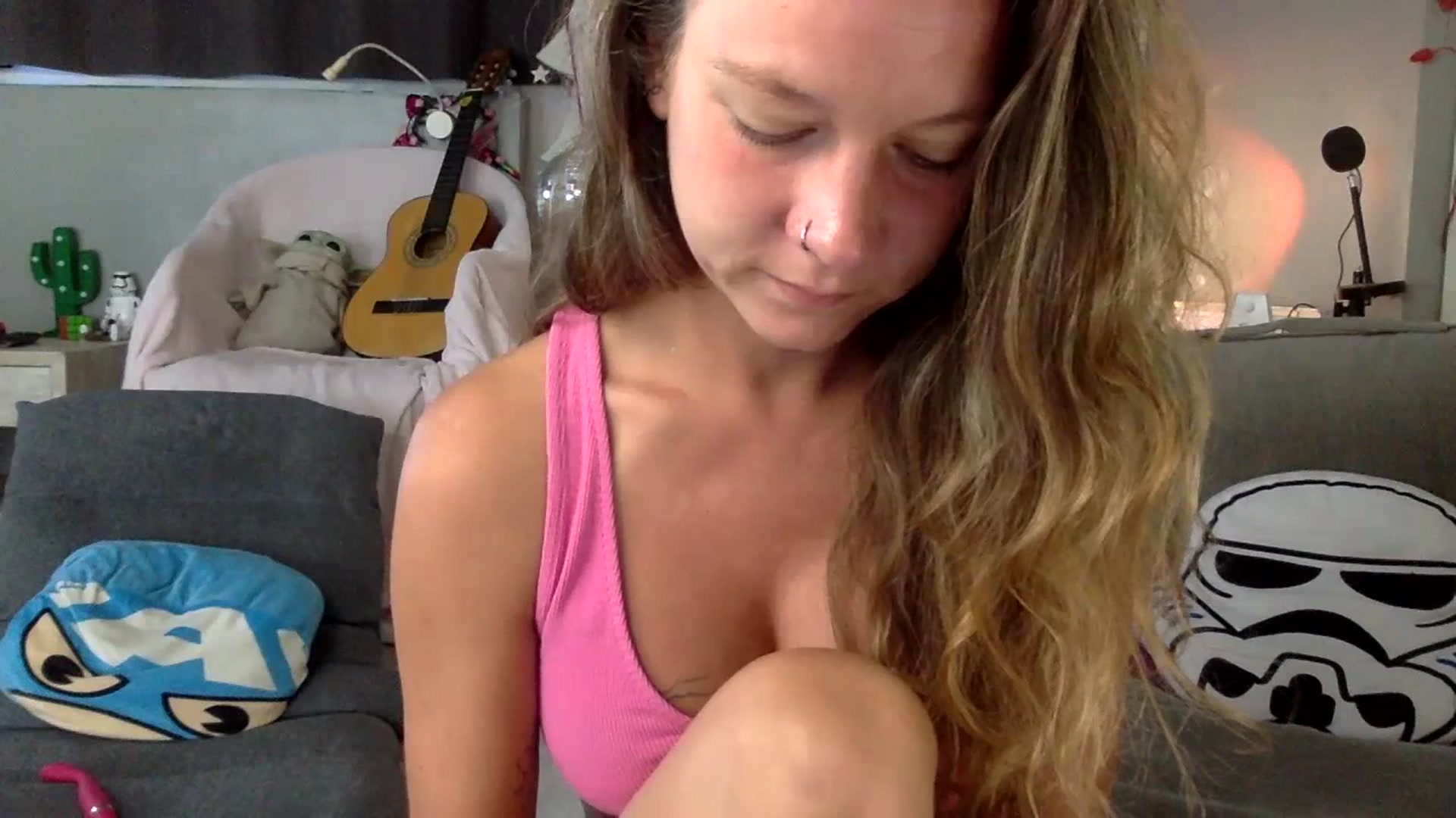 Gallery image thumbnail from Qi_ra's myfreecams stream on, 07/12/2023, 02:09 image 13 of 20
