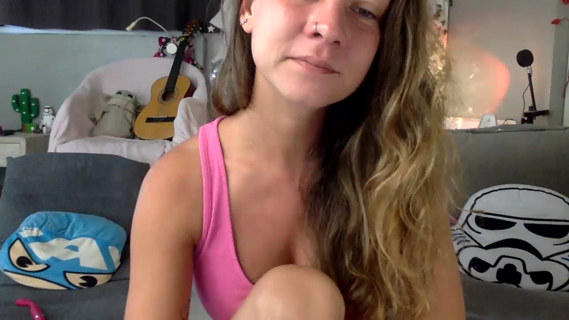Gallery image thumbnail from Qi_ra's myfreecams stream on, 07/12/2023, 02:09 image 7 of 20