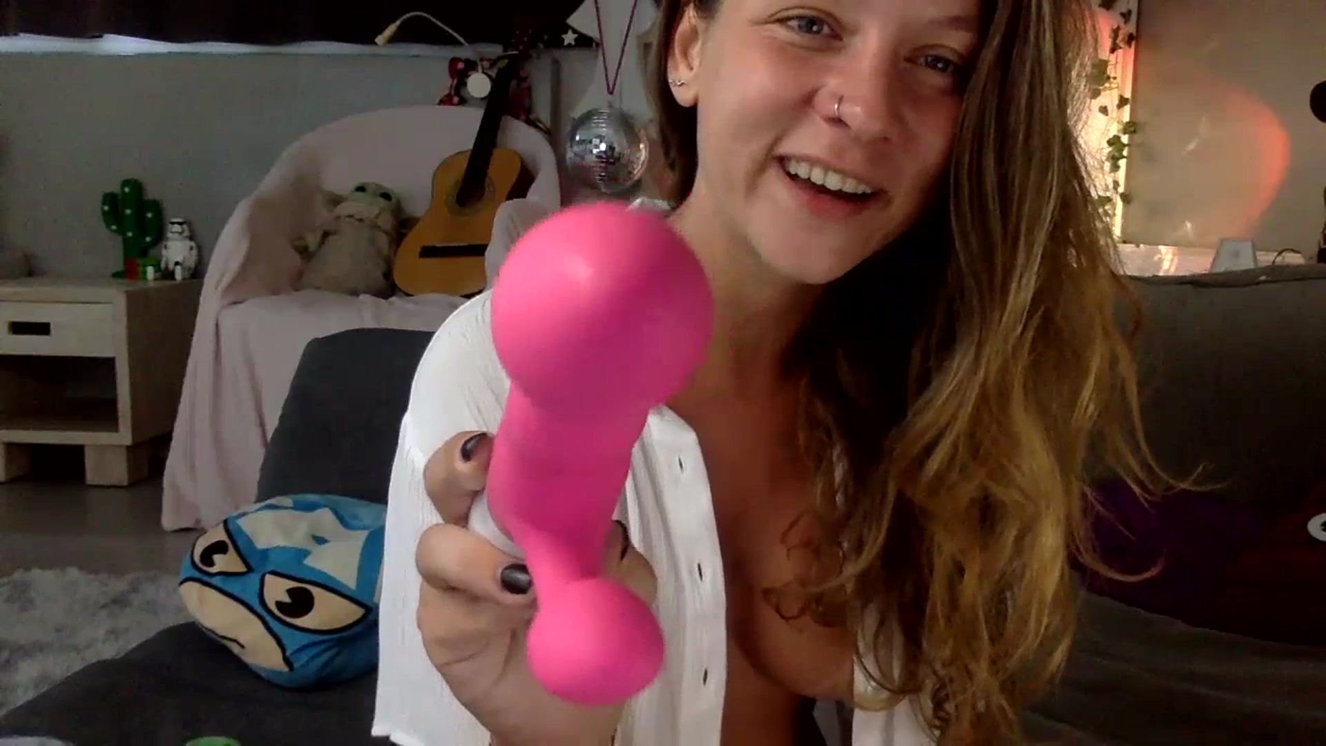 Gallery image thumbnail from Qi_ra's myfreecams stream on, 07/13/2023, 02:43 image 19 of 20