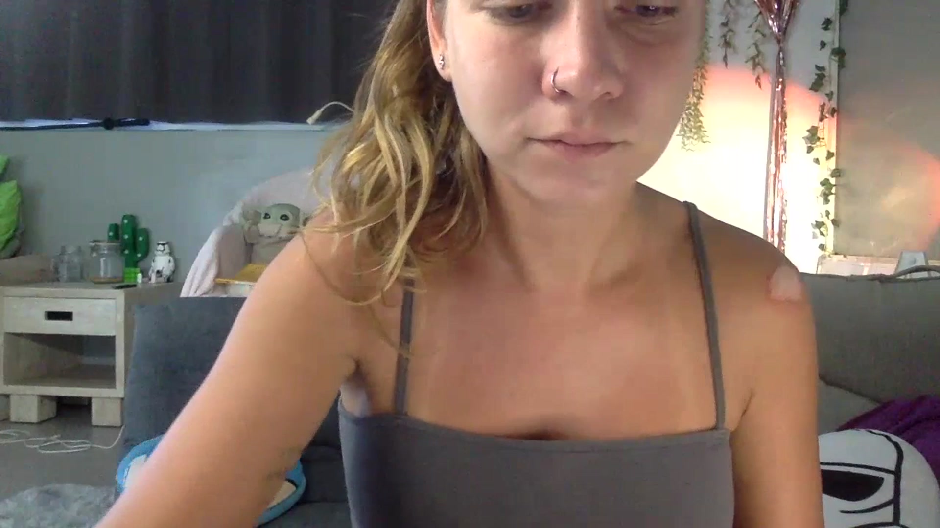 Gallery image thumbnail from Qi_ra's myfreecams stream on, 07/21/2023, 02:23 image 3 of 20