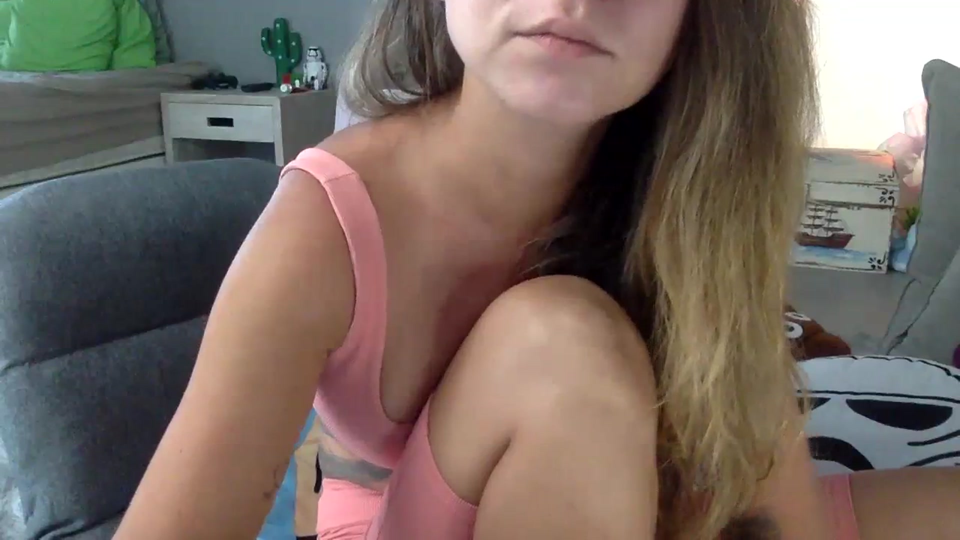 Gallery image thumbnail from Qi_ra's myfreecams stream on, 07/23/2023, 01:13 image 14 of 20