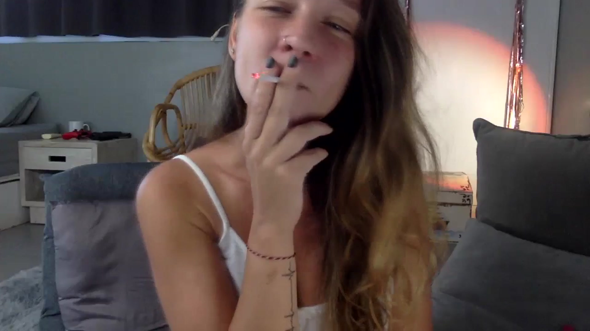 Gallery image thumbnail from Qi_ra's myfreecams stream on, 07/31/2023, 02:58 image 3 of 20