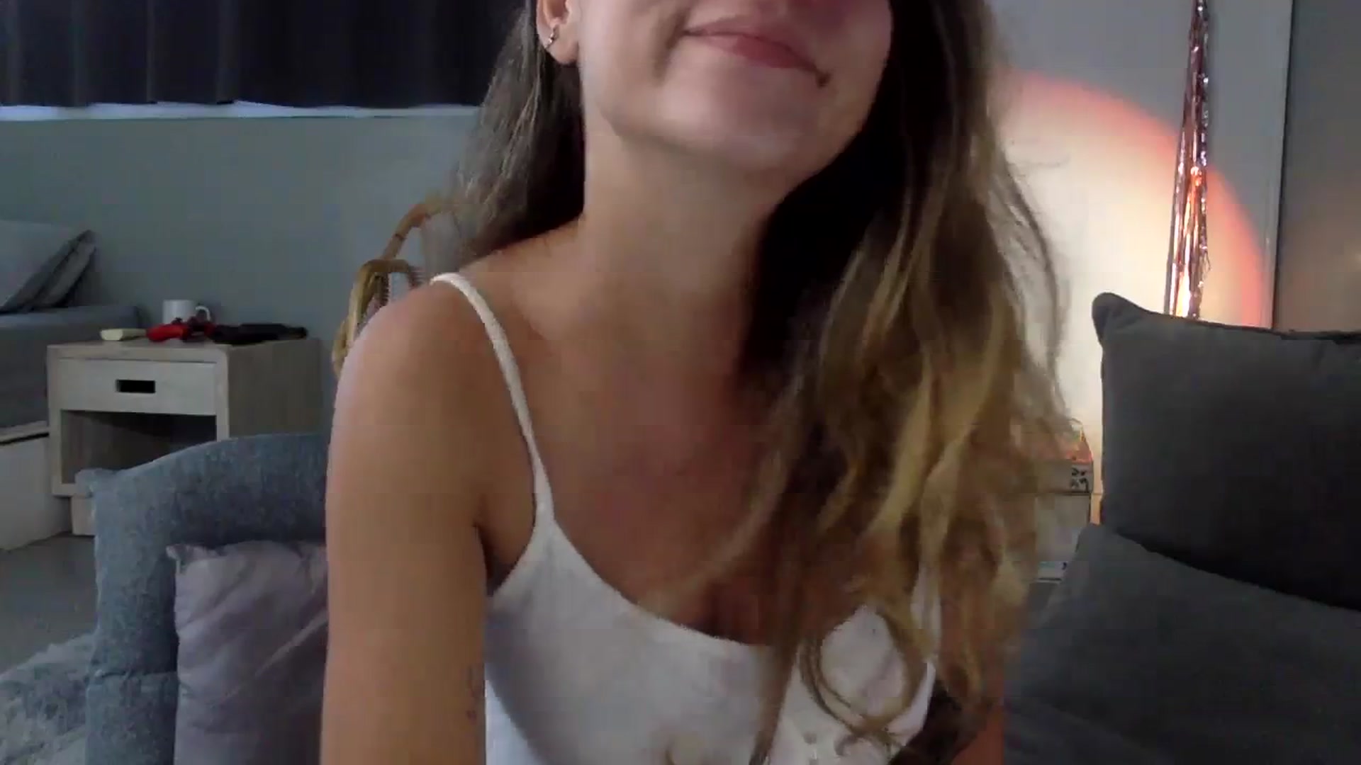 Gallery image thumbnail from Qi_ra's myfreecams stream on, 07/31/2023, 02:58 image 17 of 20