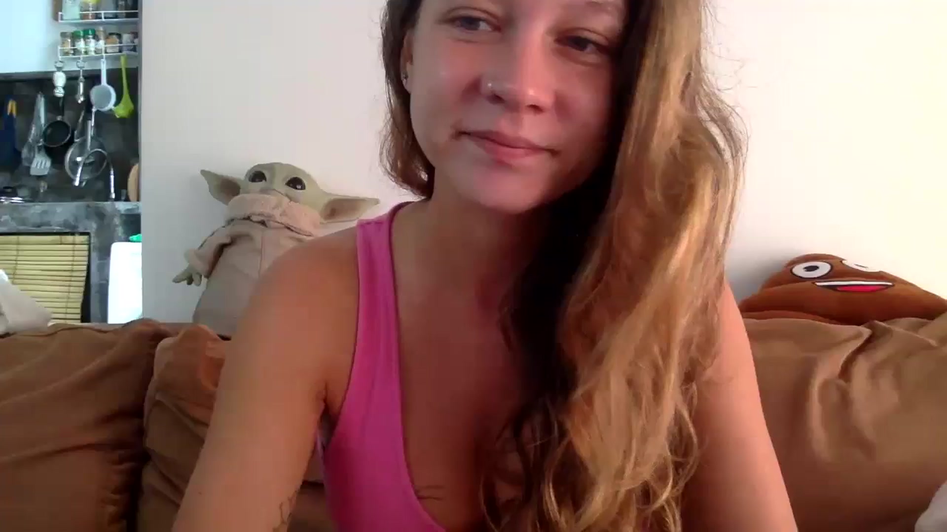 Gallery image thumbnail from Qi_ra's myfreecams stream on, 08/07/2023, 02:48 image 3 of 20