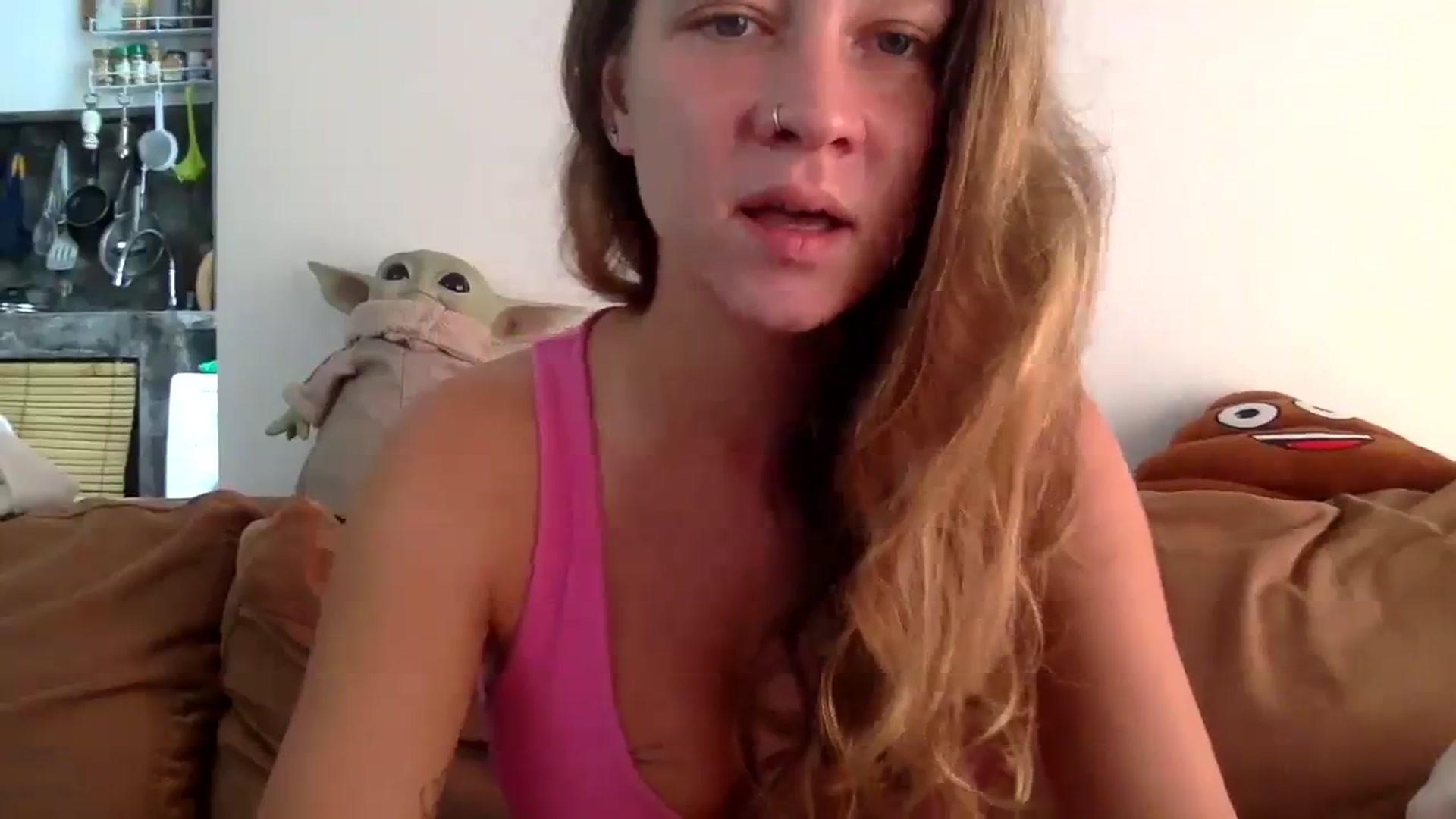 Gallery image thumbnail from Qi_ra's myfreecams stream on, 08/07/2023, 02:48 image 5 of 20