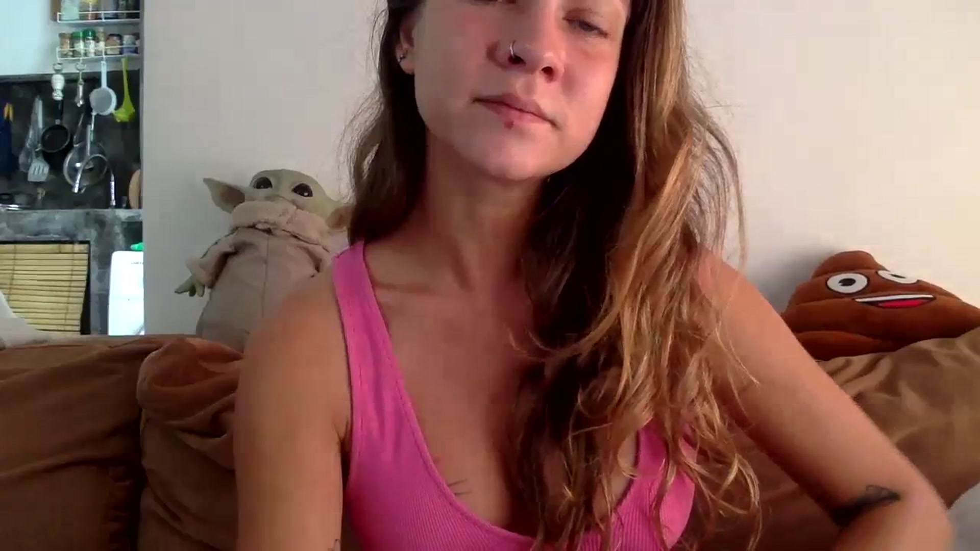 Gallery image thumbnail from Qi_ra's myfreecams stream on, 08/07/2023, 03:48 image 6 of 20