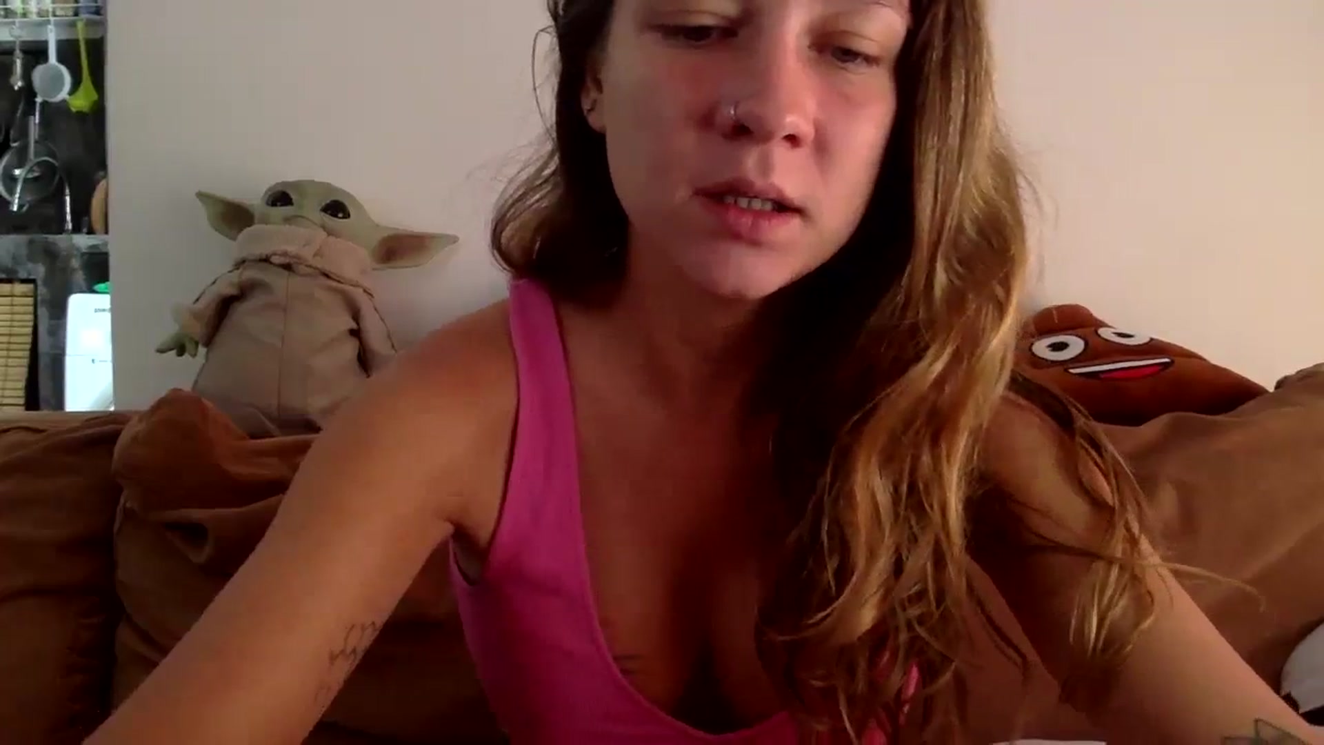 Gallery image thumbnail from Qi_ra's myfreecams stream on, 08/07/2023, 04:14 image 19 of 20