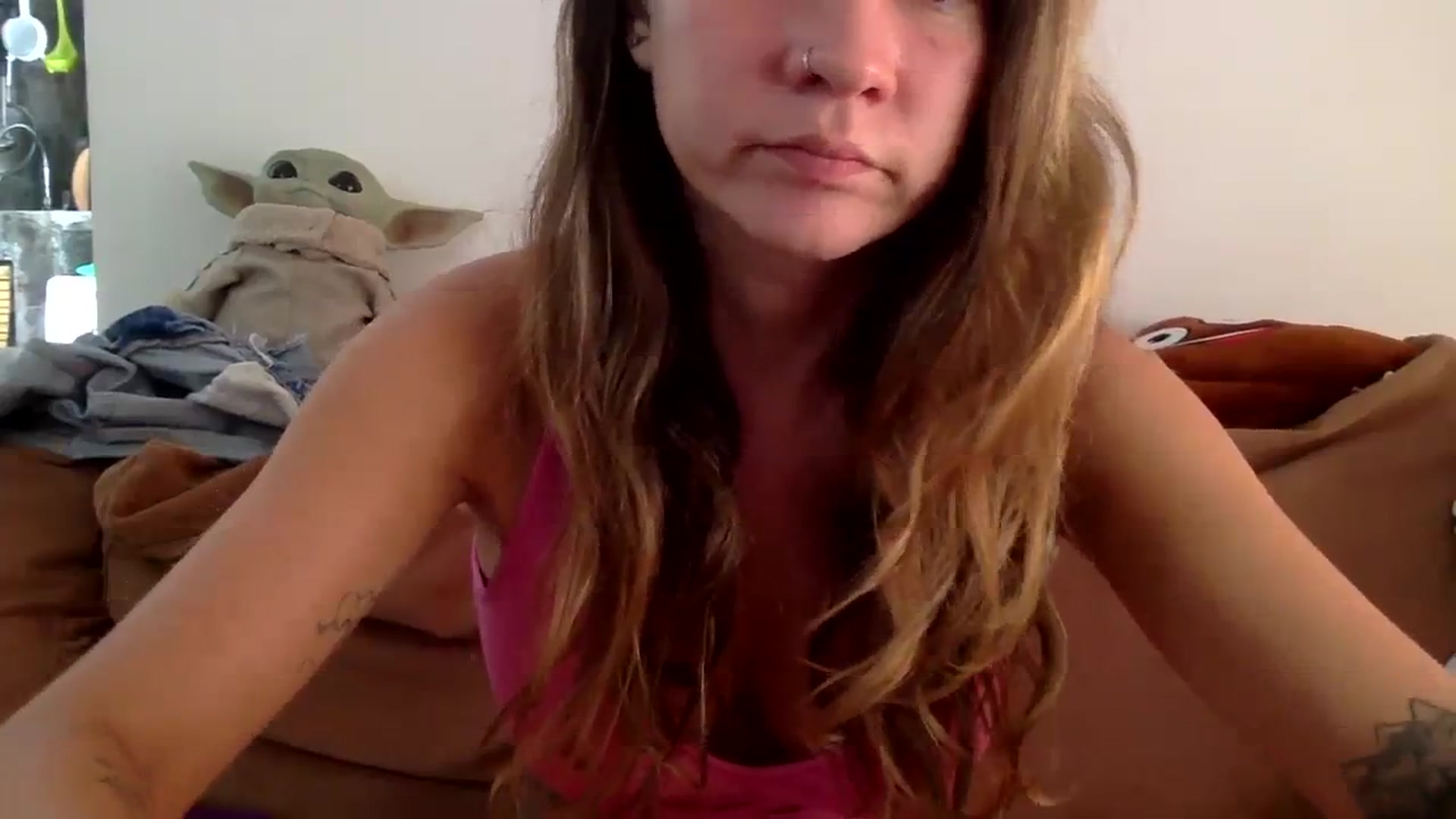 Gallery image thumbnail from Qi_ra's myfreecams stream on, 08/07/2023, 05:37 image 19 of 20