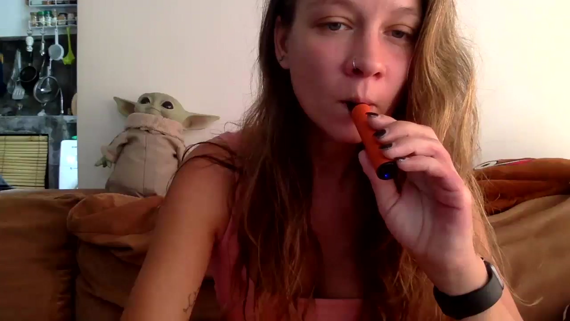 Gallery image thumbnail from Qi_ra's myfreecams stream on, 08/08/2023, 02:58 image 8 of 20