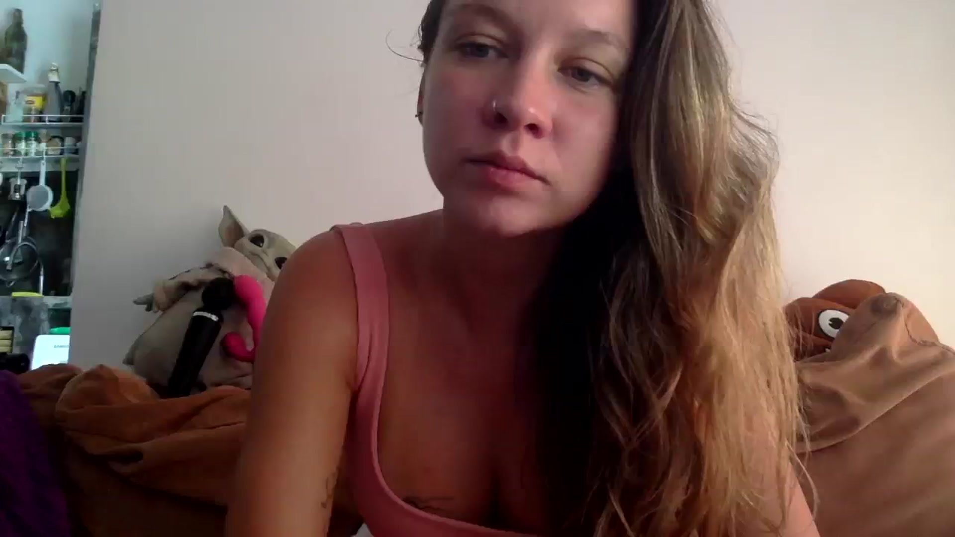 Gallery image thumbnail from Qi_ra's myfreecams stream on, 08/10/2023, 03:48 image 11 of 20