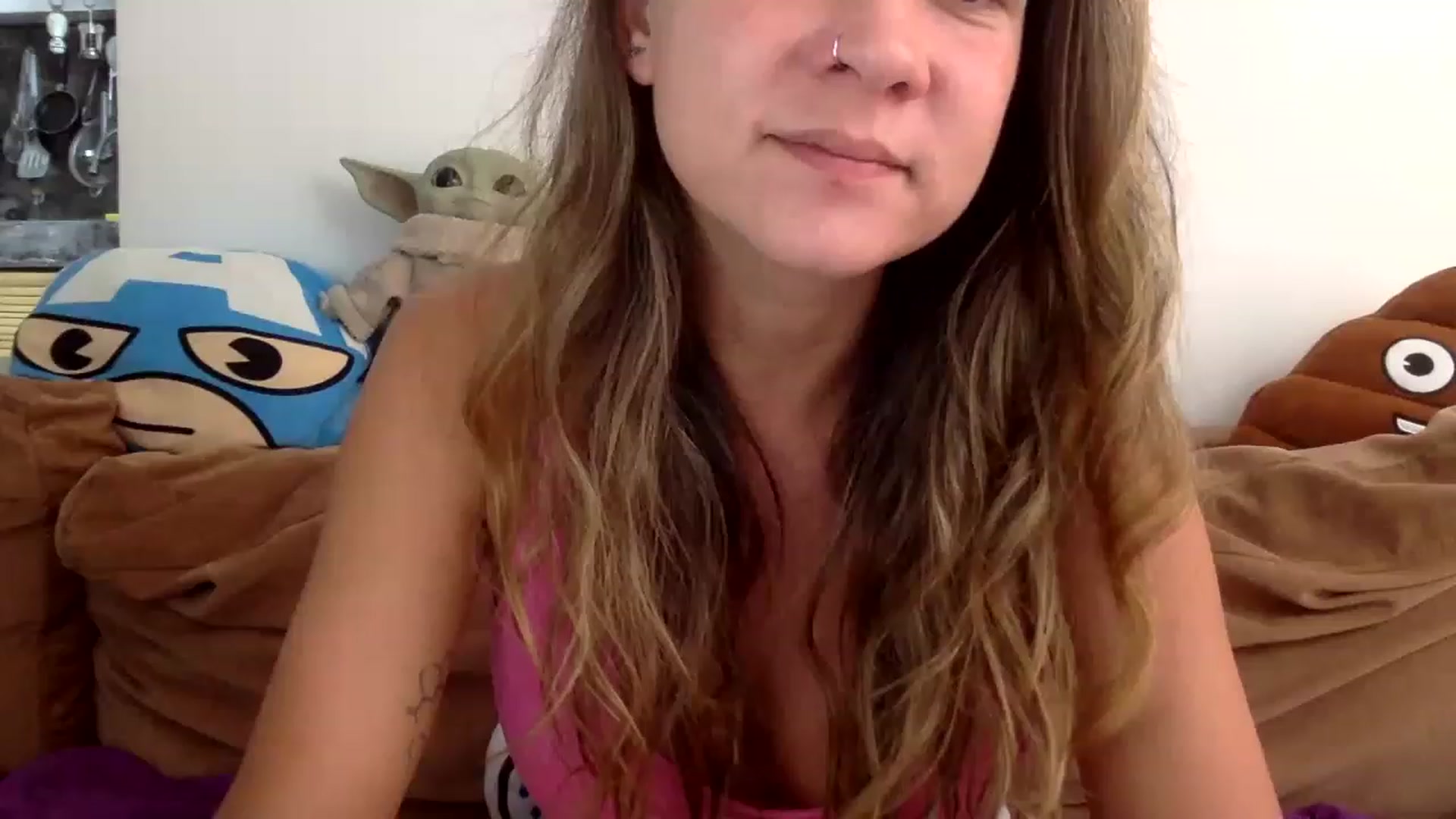 Gallery image thumbnail from Qi_ra's myfreecams stream on, 08/13/2023, 02:55 image 15 of 20