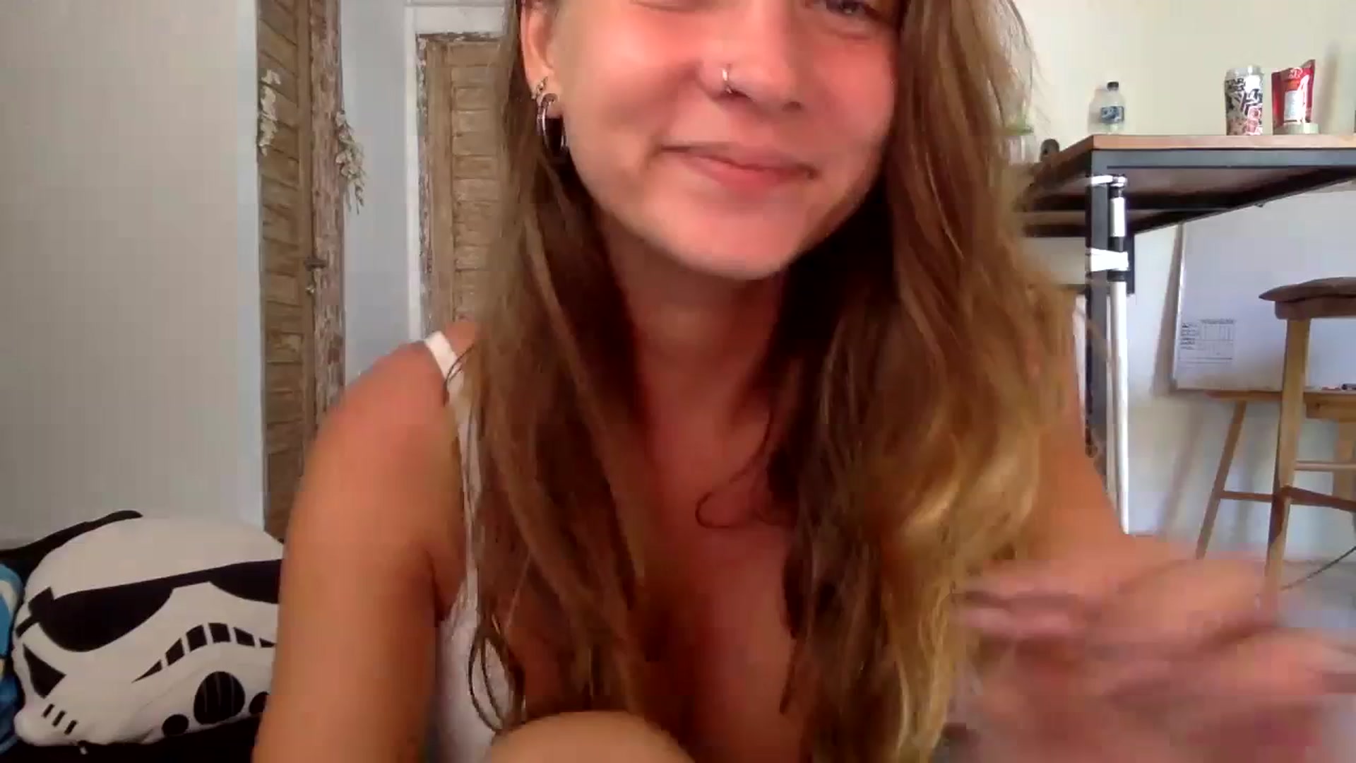 Gallery image thumbnail from Qi_ra's myfreecams stream on, 08/21/2023, 02:06 image 2 of 20