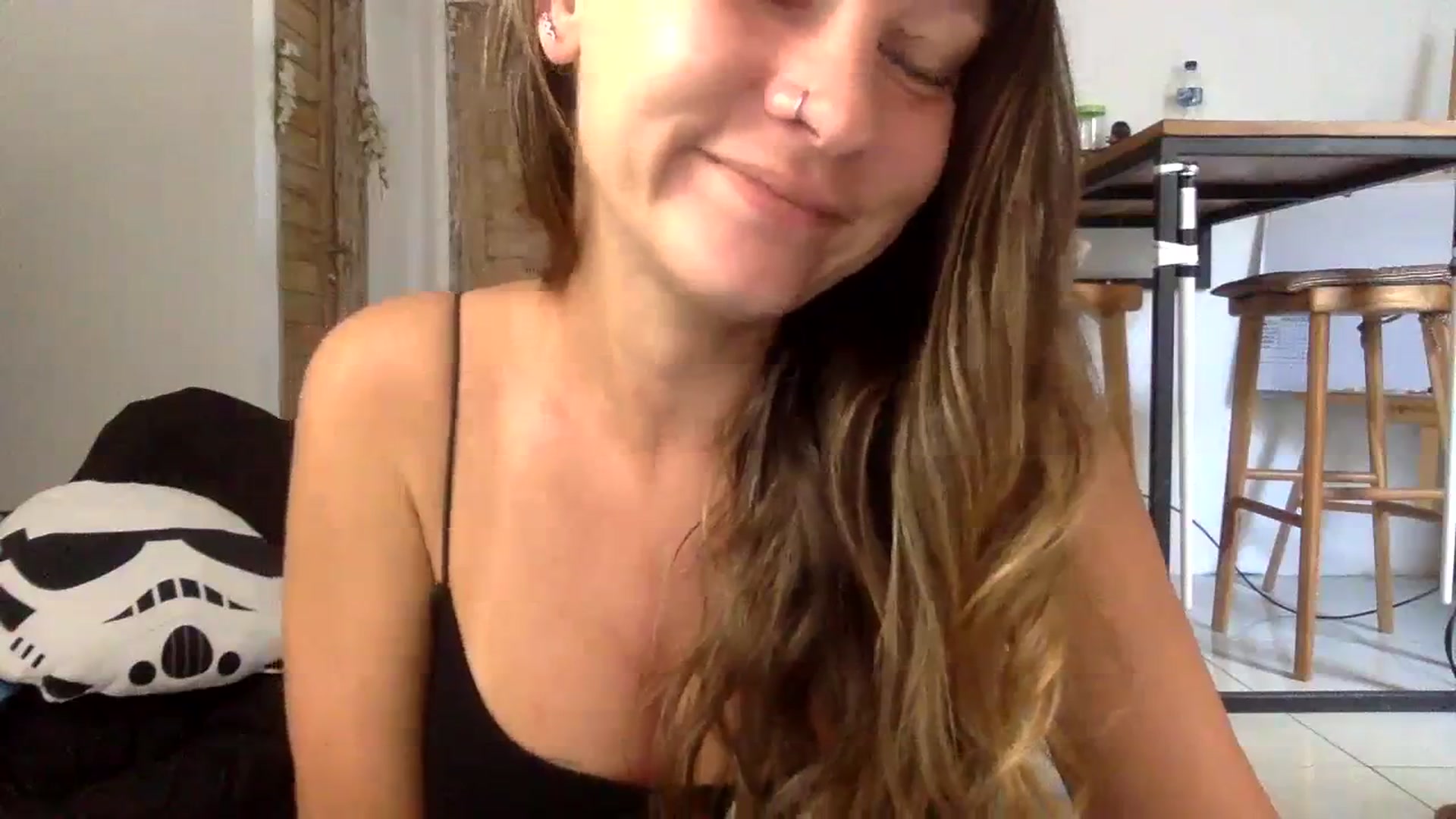 Gallery image thumbnail from Qi_ra's myfreecams stream on, 08/24/2023, 24:01 image 12 of 20