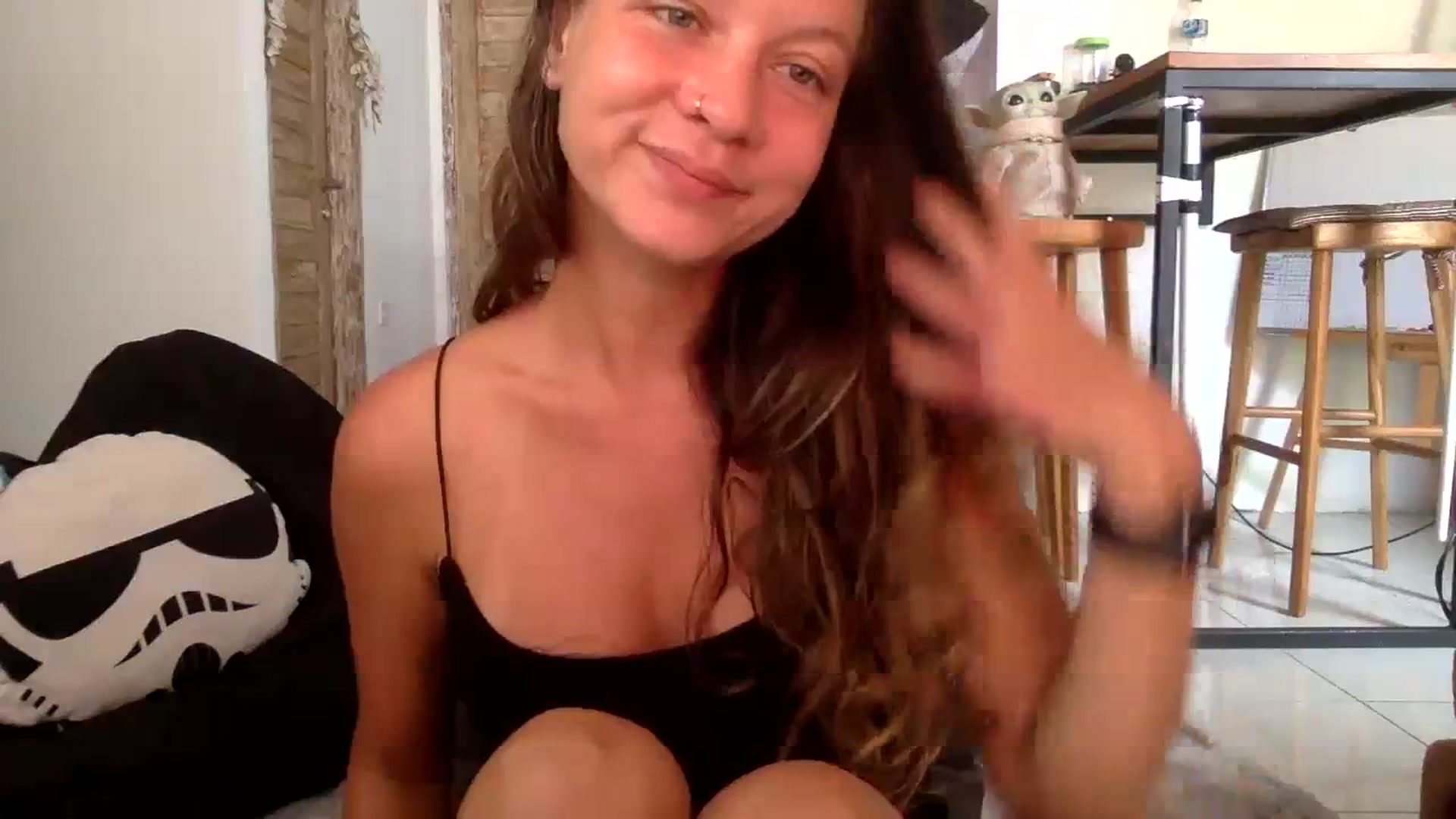 Gallery image thumbnail from Qi_ra's myfreecams stream on, 08/24/2023, 01:43 image 16 of 20