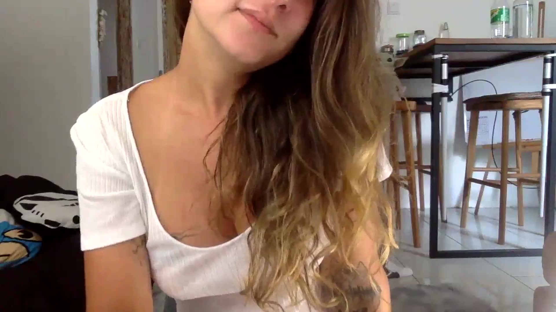 Gallery image thumbnail from Qi_ra's myfreecams stream on, 09/06/2023, 24:00 image 20 of 20