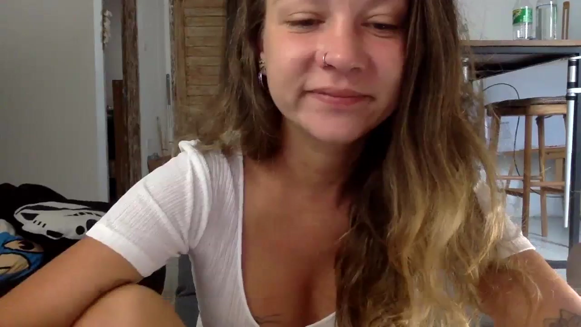 Gallery image thumbnail from Qi_ra's myfreecams stream on, 09/06/2023, 24:00 image 13 of 20